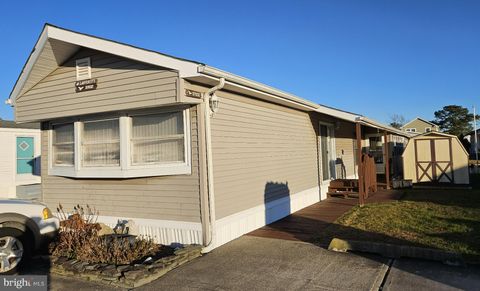 37032 LAWS POINT ROAD 37032 SELBYVILLE DE 19975