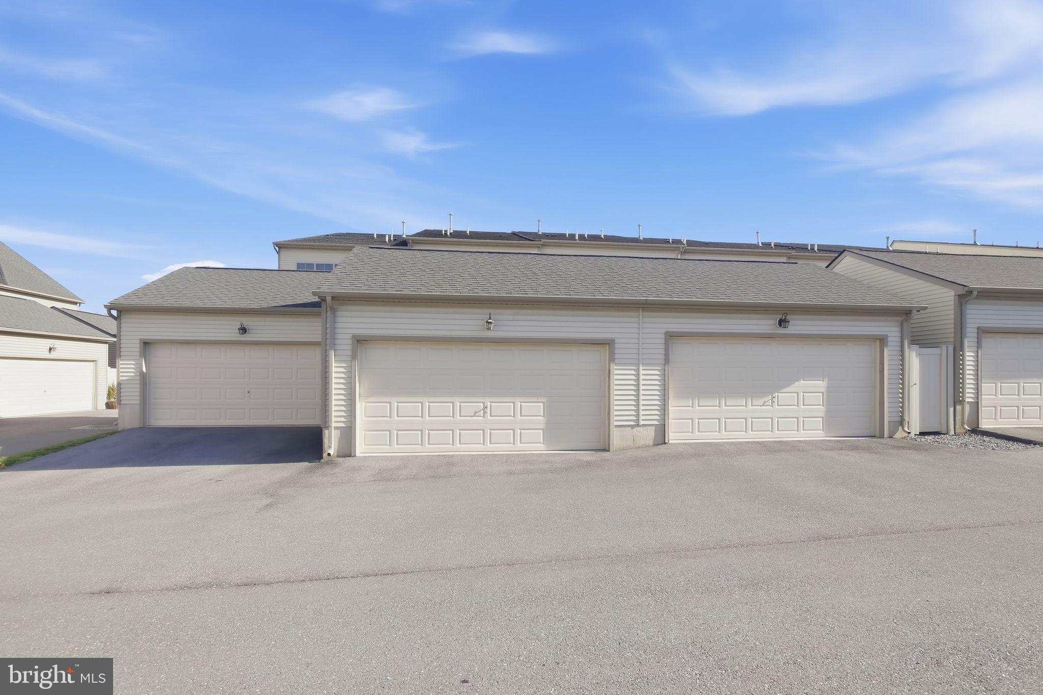 MILL ISLAND AT WORMAN'S MILL - Residential