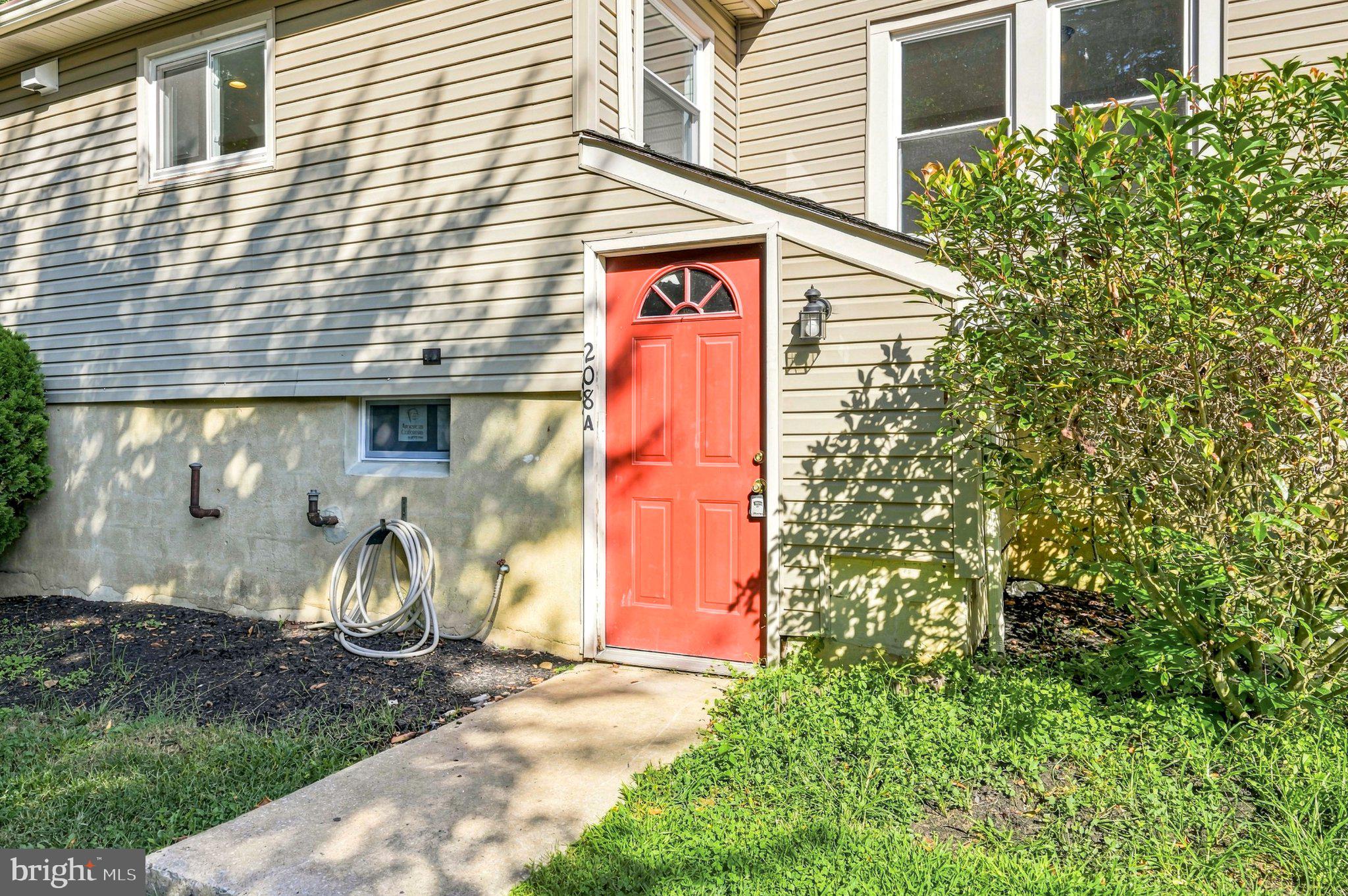 208 HARTFORD ROAD