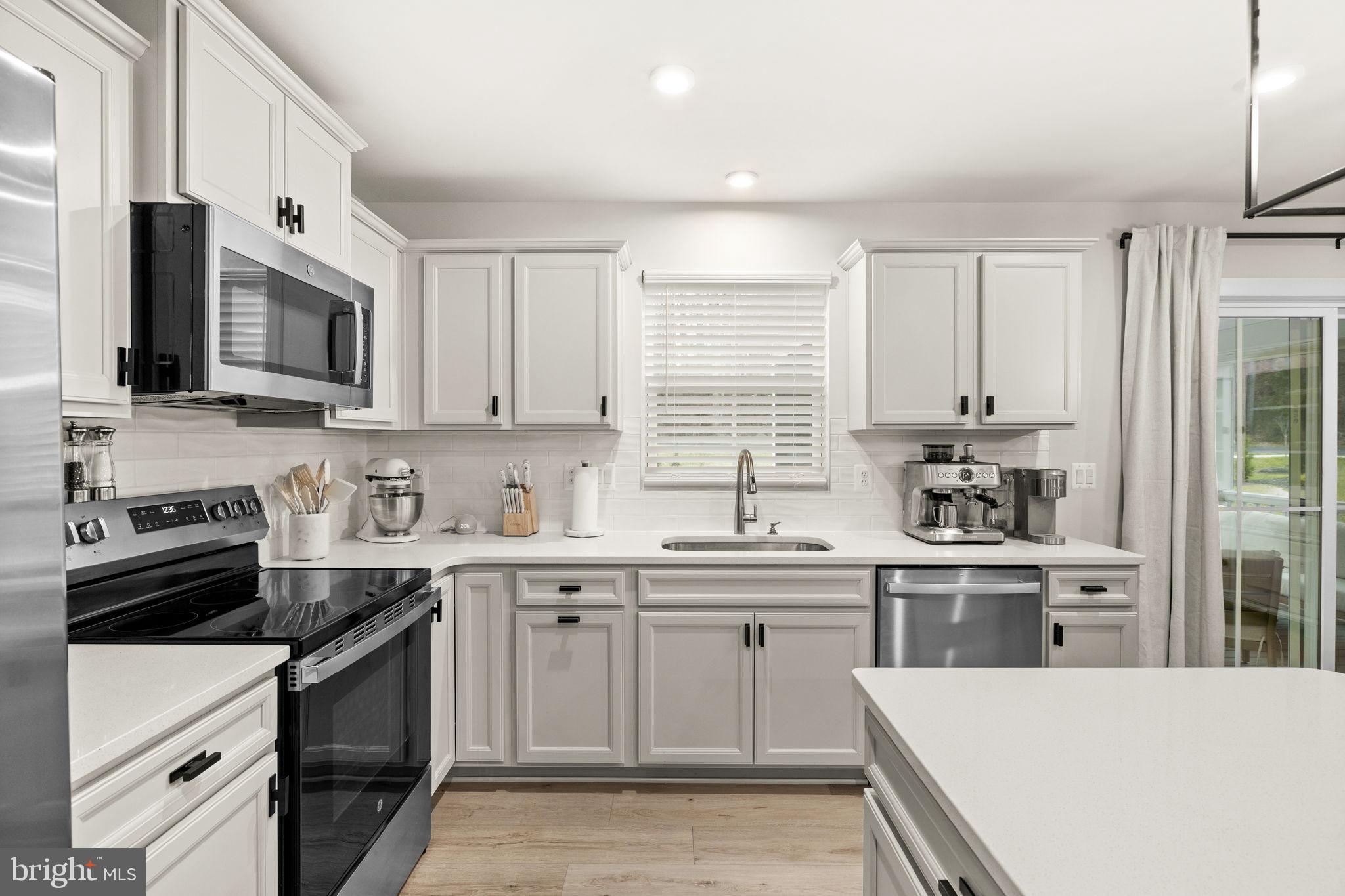 REGENCY AT CHANCELLORSVILLE NORTH - Residential