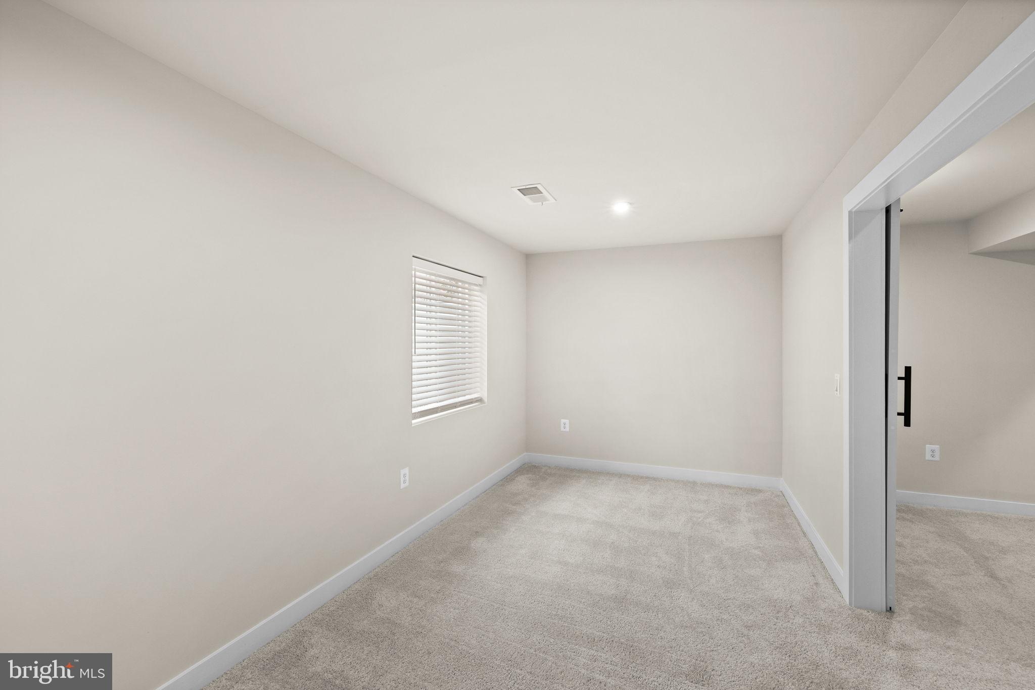 REGENCY AT CHANCELLORSVILLE NORTH - Residential