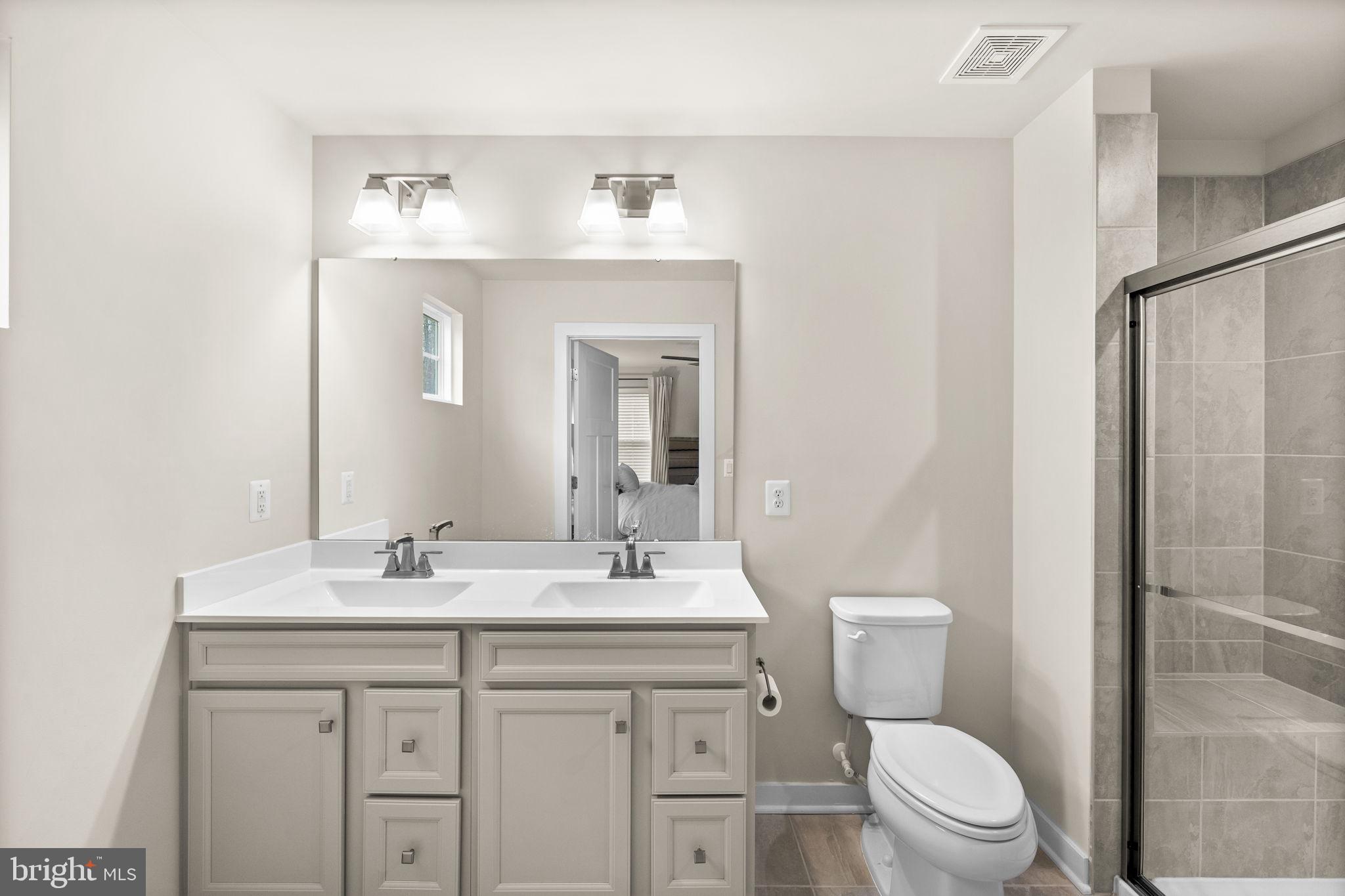 REGENCY AT CHANCELLORSVILLE NORTH - Residential