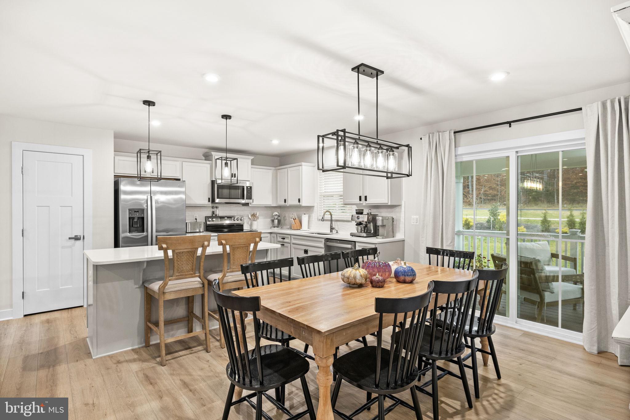 REGENCY AT CHANCELLORSVILLE NORTH - Residential