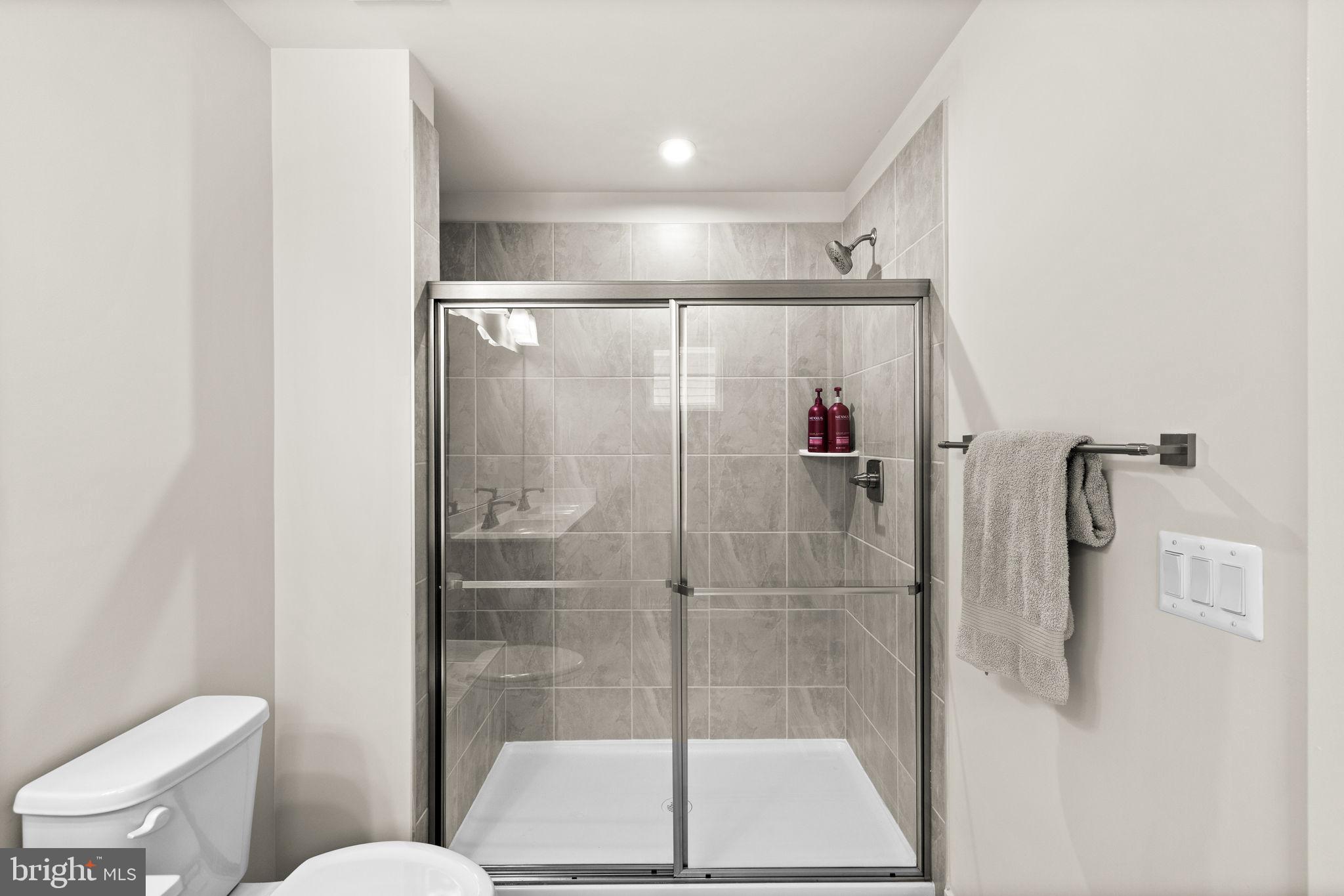 REGENCY AT CHANCELLORSVILLE NORTH - Residential