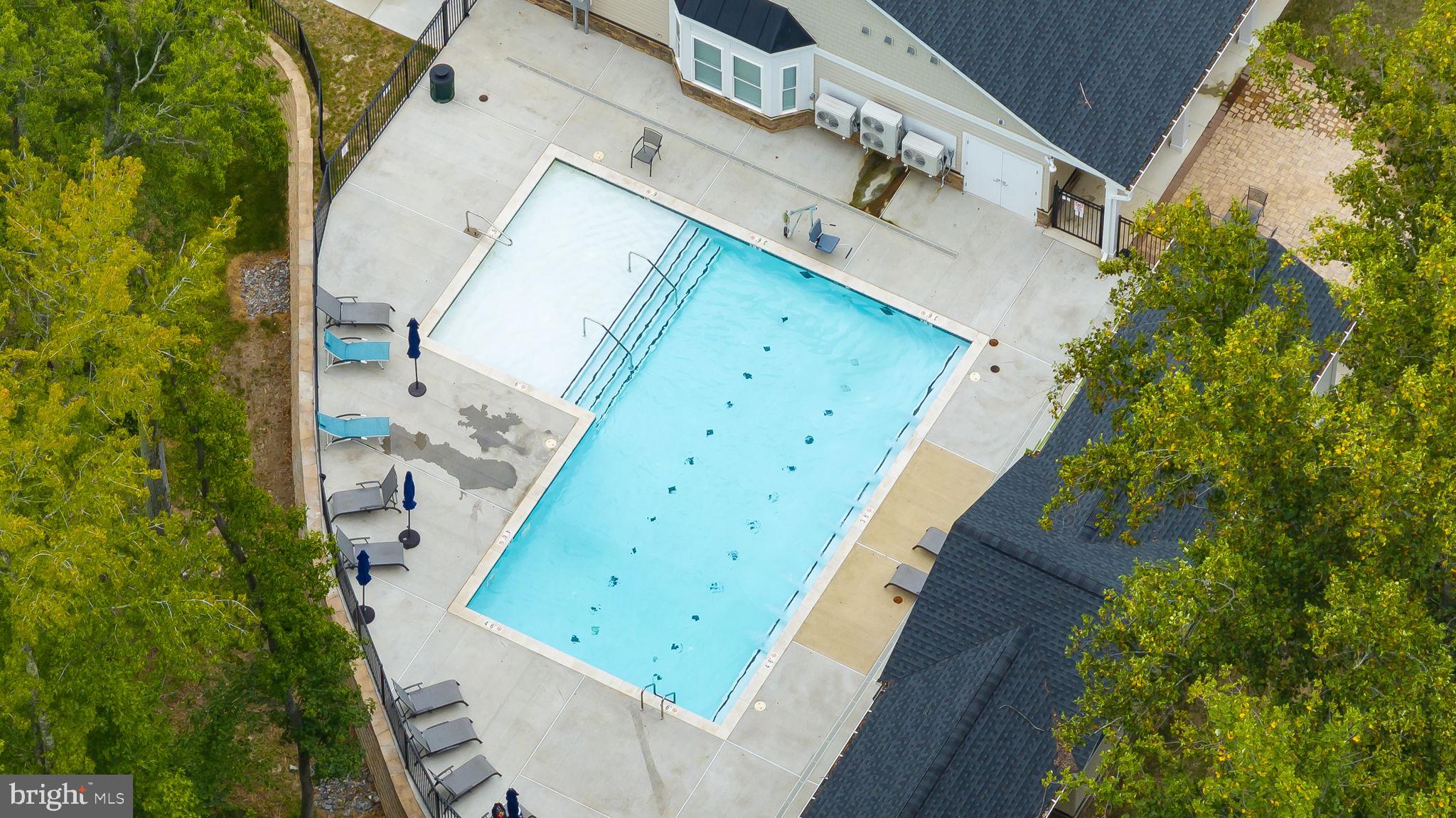 REGENCY AT CHANCELLORSVILLE NORTH - Residential