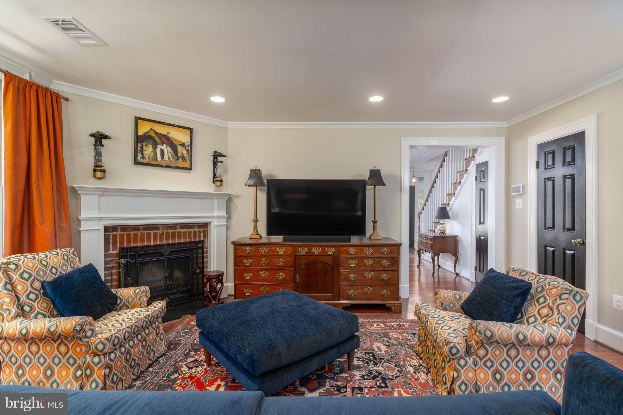 OLD TOWN ALEXANDRIA - Residential