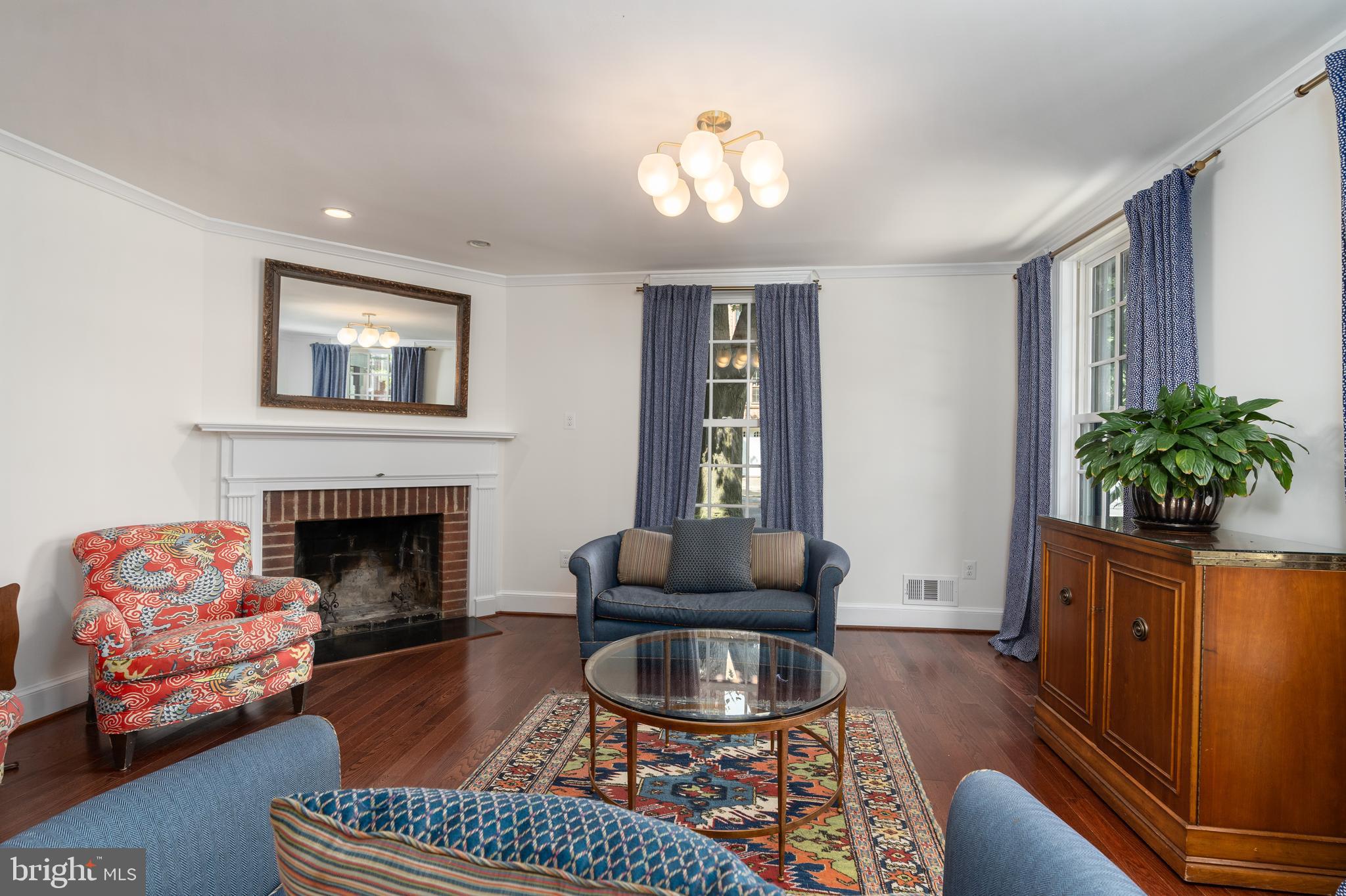 OLD TOWN ALEXANDRIA - Residential