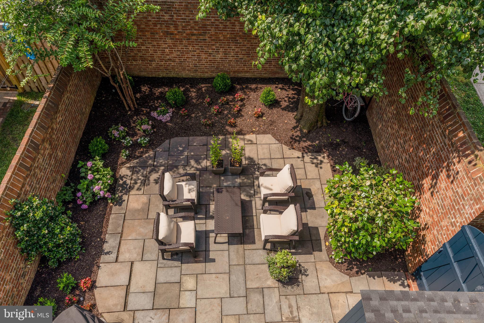 OLD TOWN ALEXANDRIA - Residential