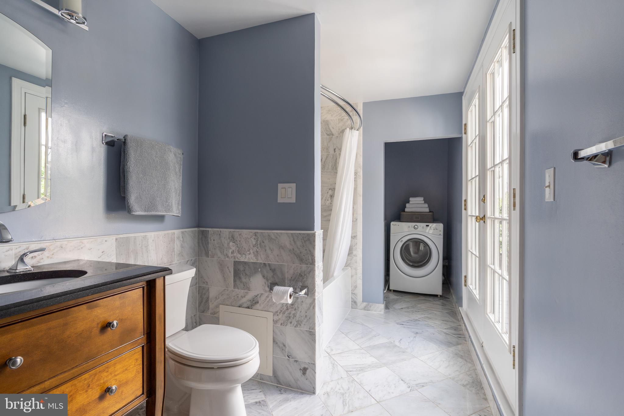 OLD TOWN ALEXANDRIA - Residential