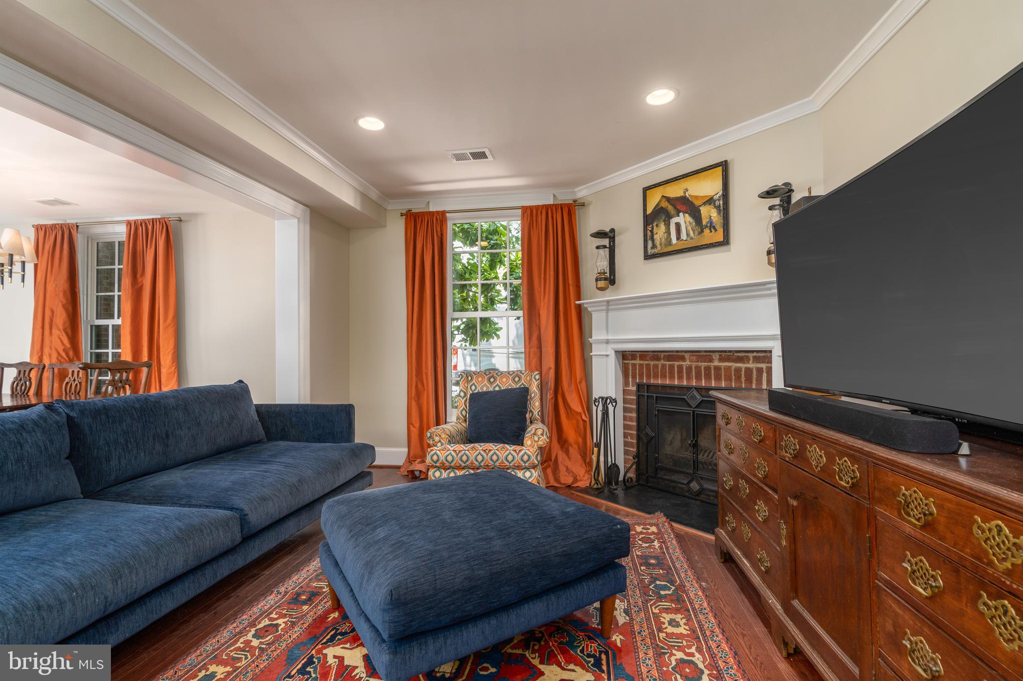 OLD TOWN ALEXANDRIA - Residential