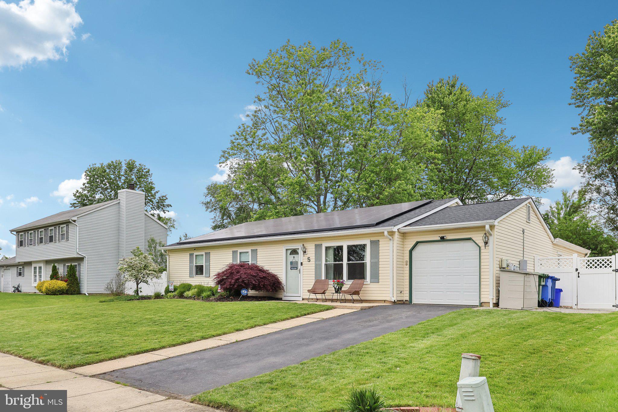 5 GRAYBURN DRIVE