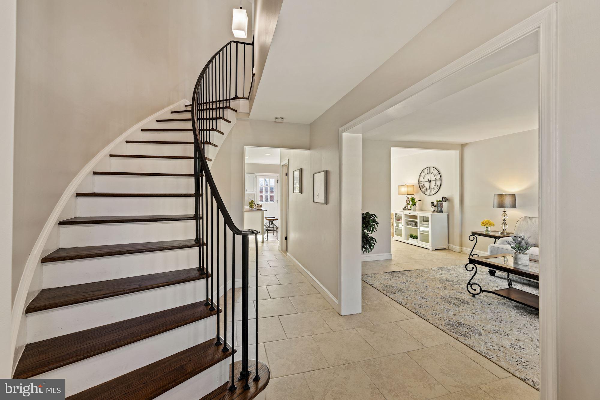 CHARLESTOWN - Residential