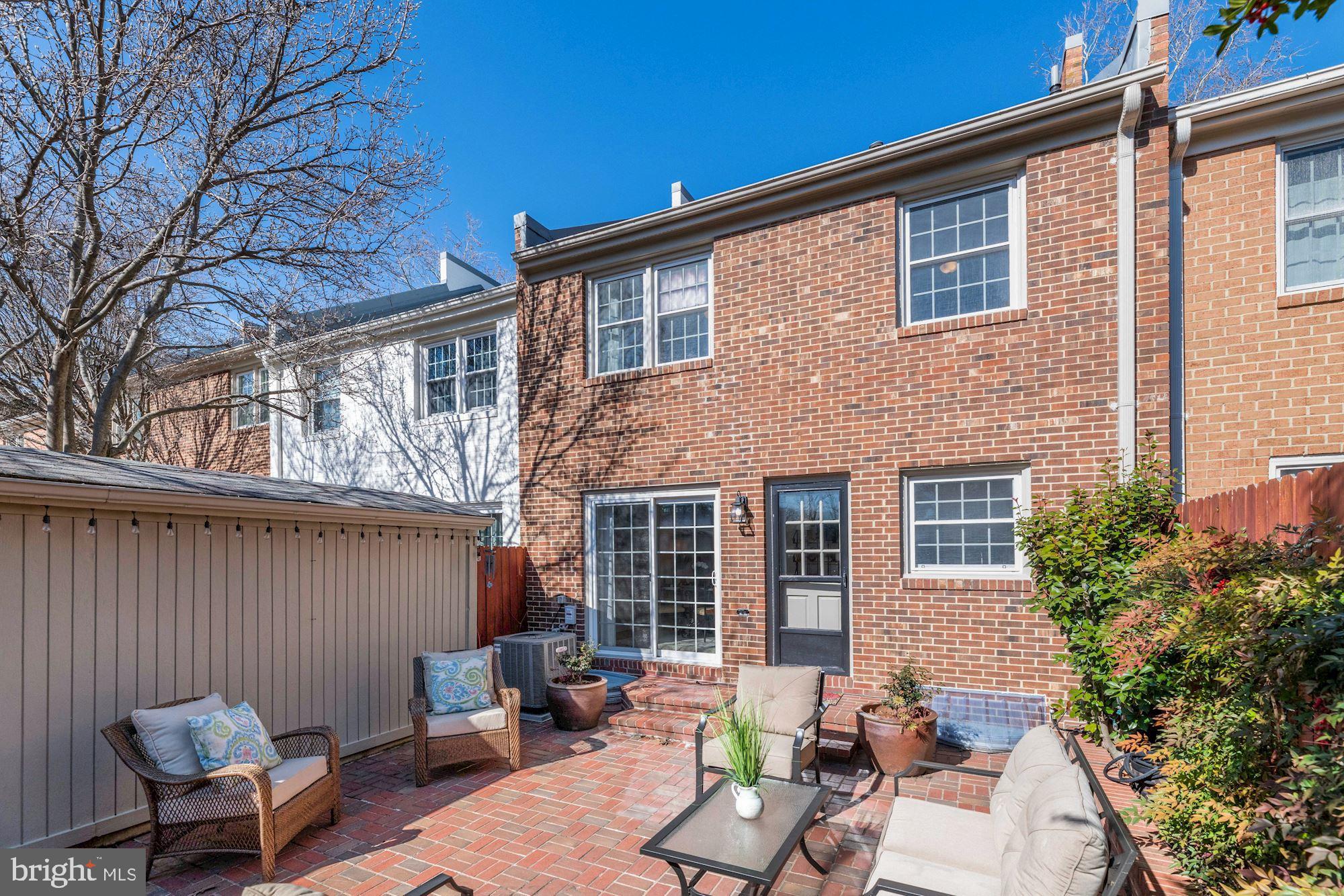 CHARLESTOWN - Residential