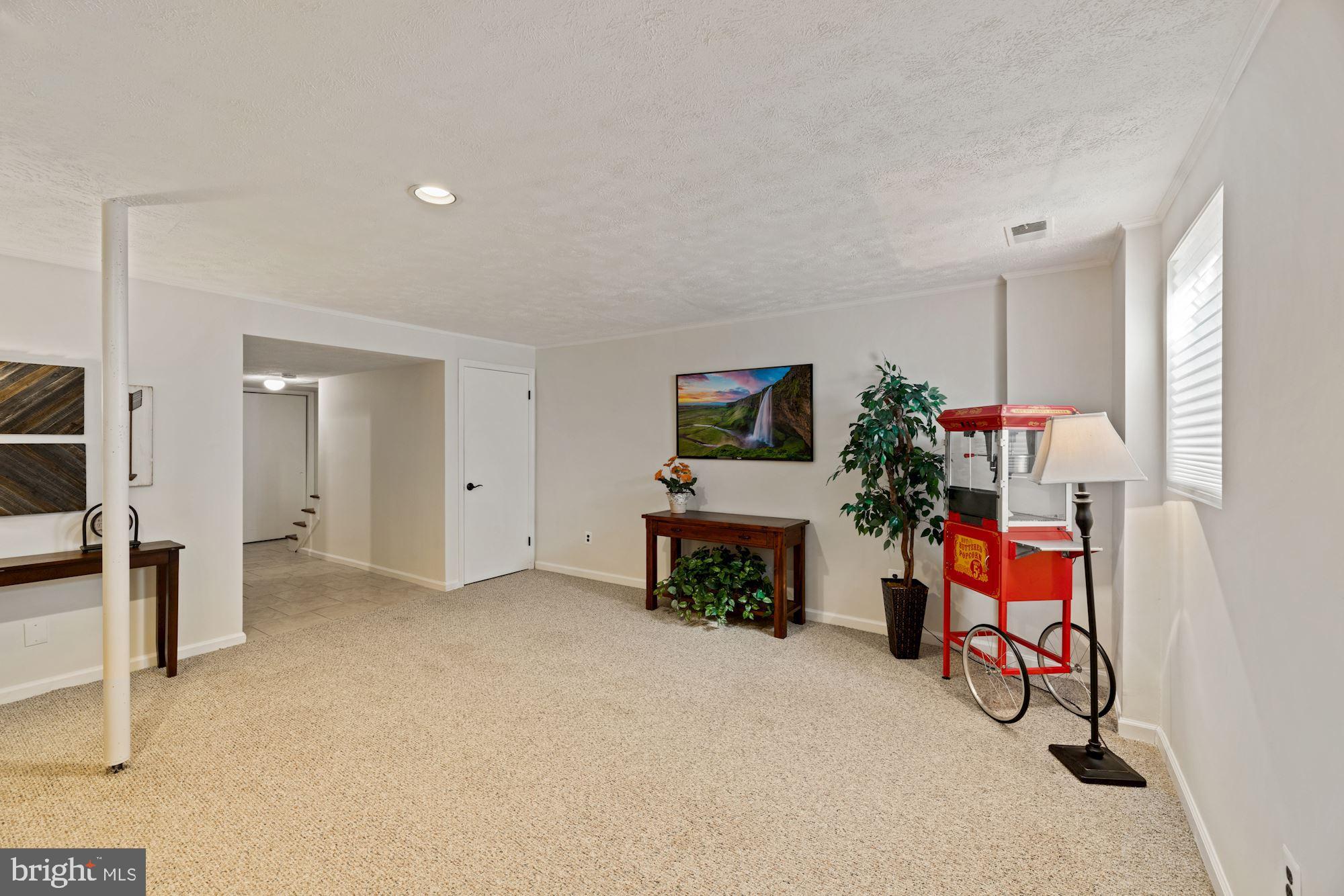 CHARLESTOWN - Residential