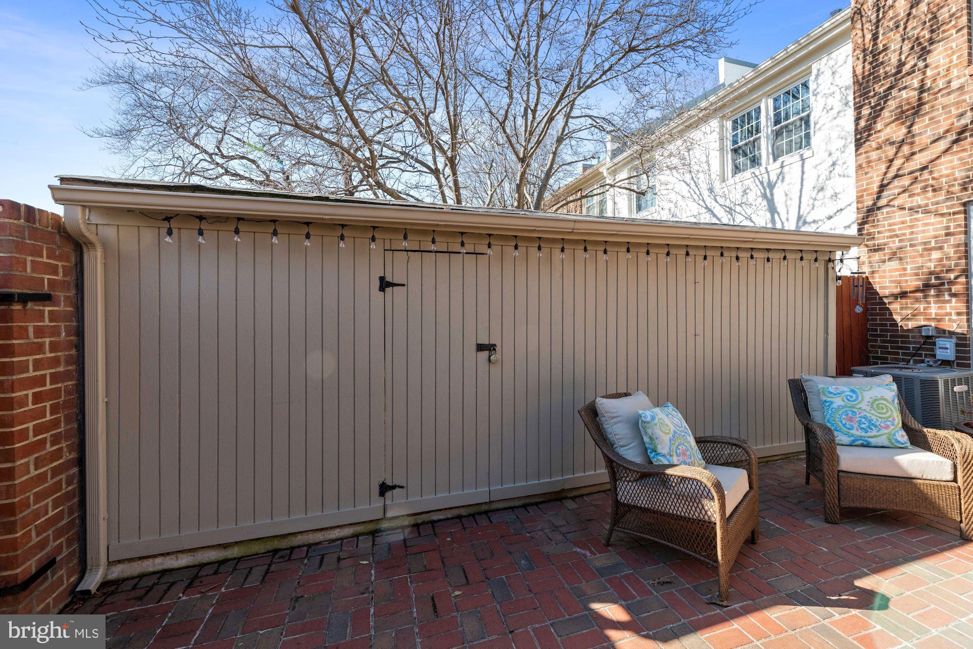 CHARLESTOWN - Residential