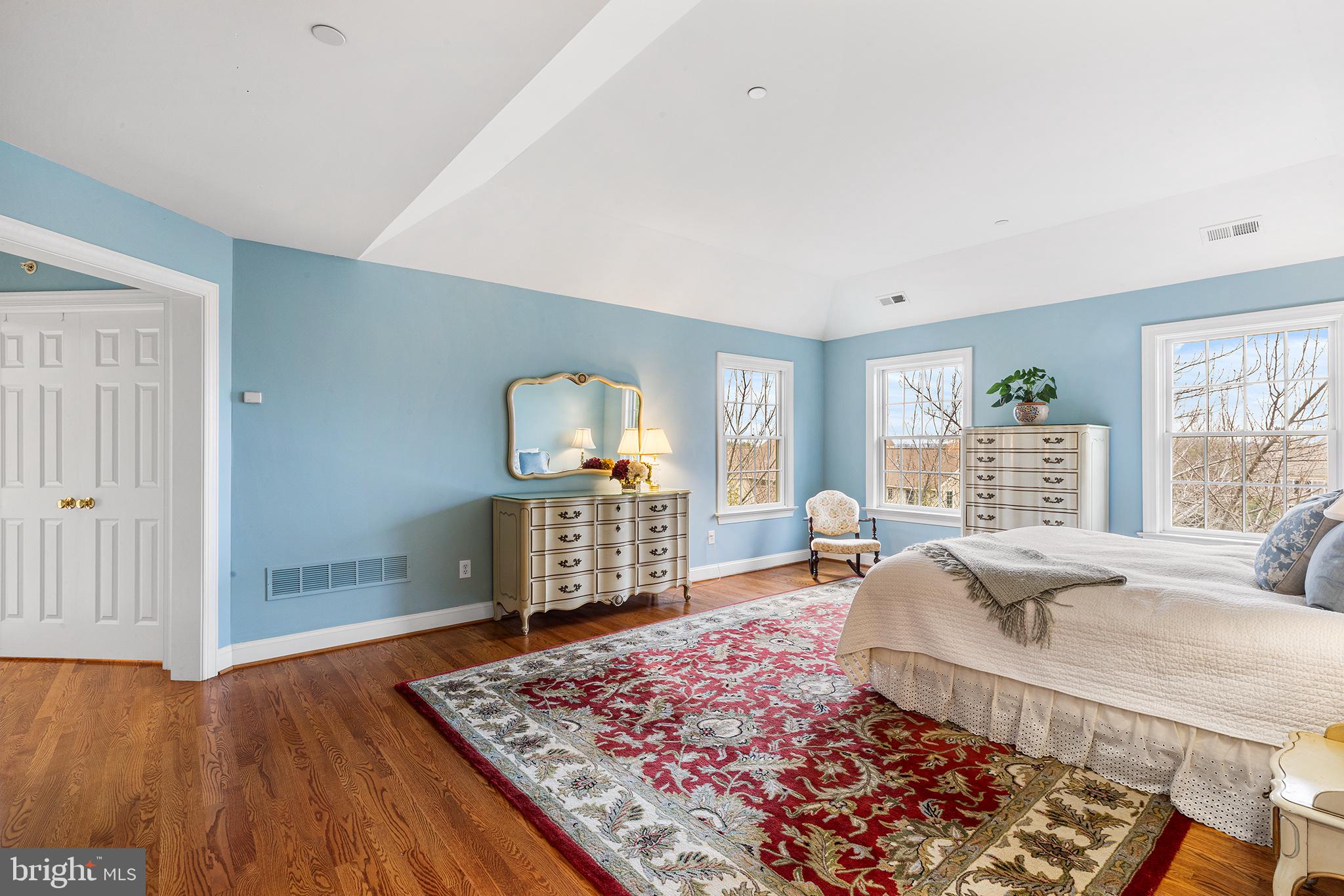 WHITEGATE - Residential