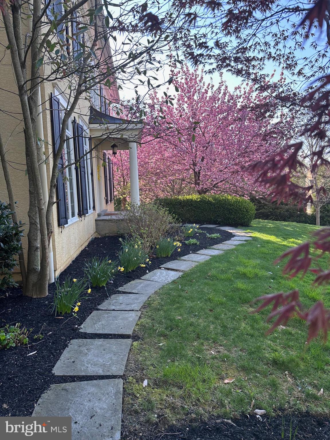 WHITEGATE - Residential