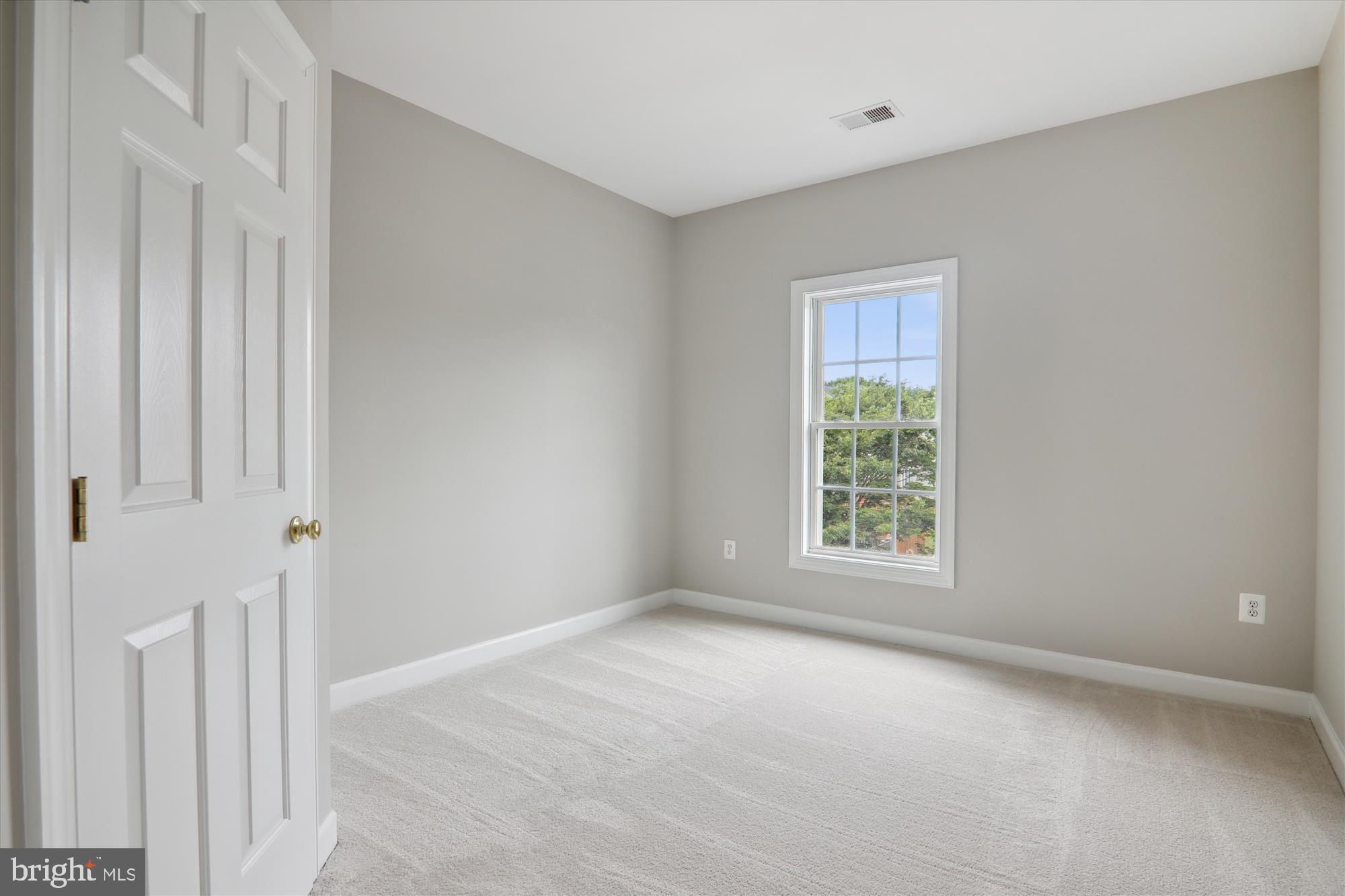 KINGSVIEW VILLAGE - Residential