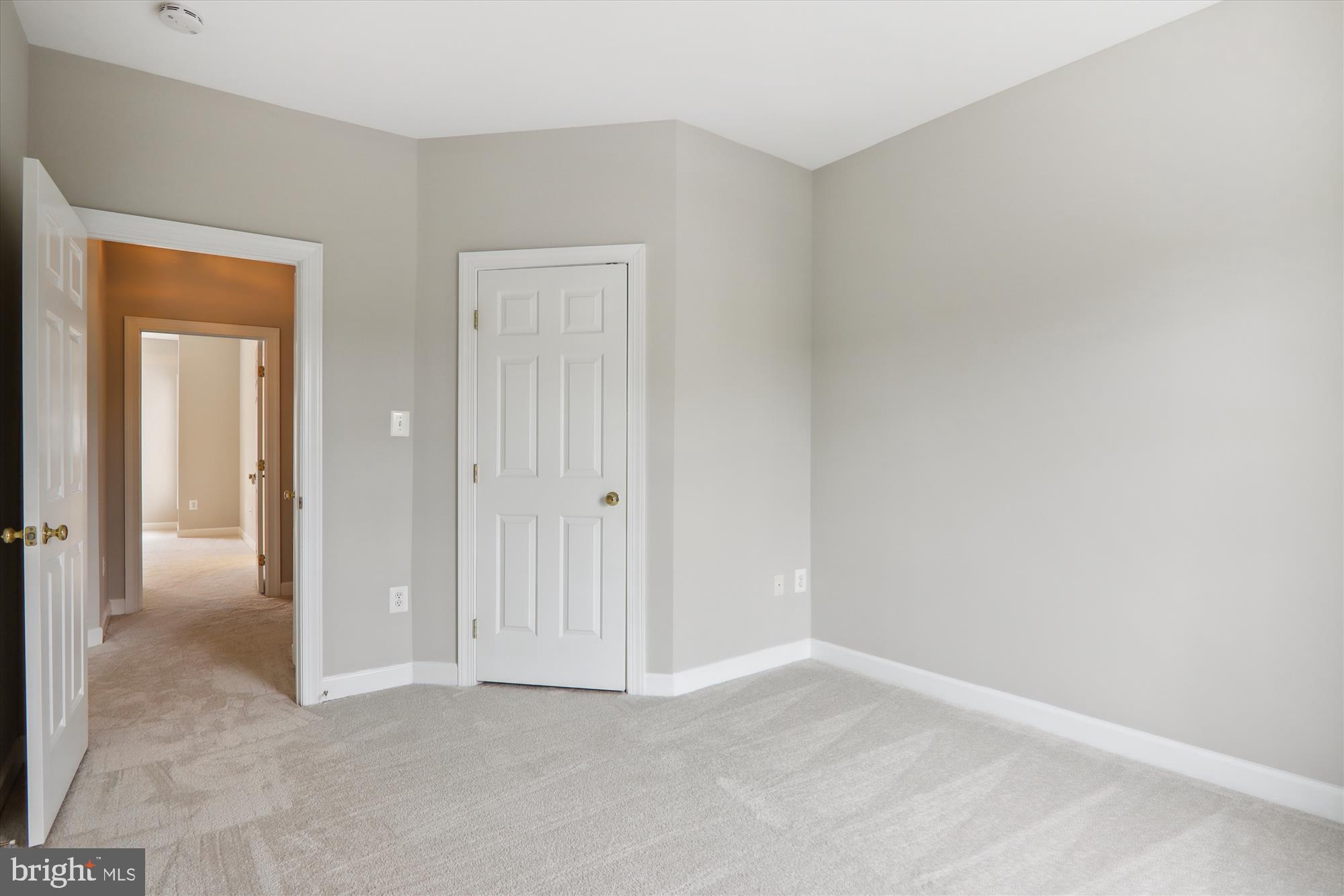 KINGSVIEW VILLAGE - Residential