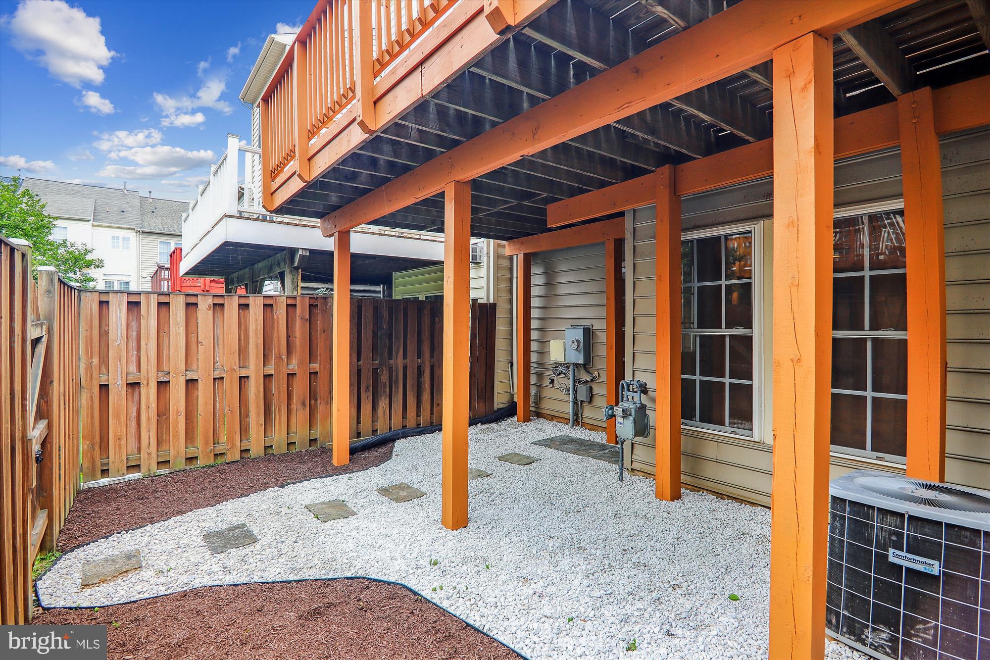 KINGSVIEW VILLAGE - Residential