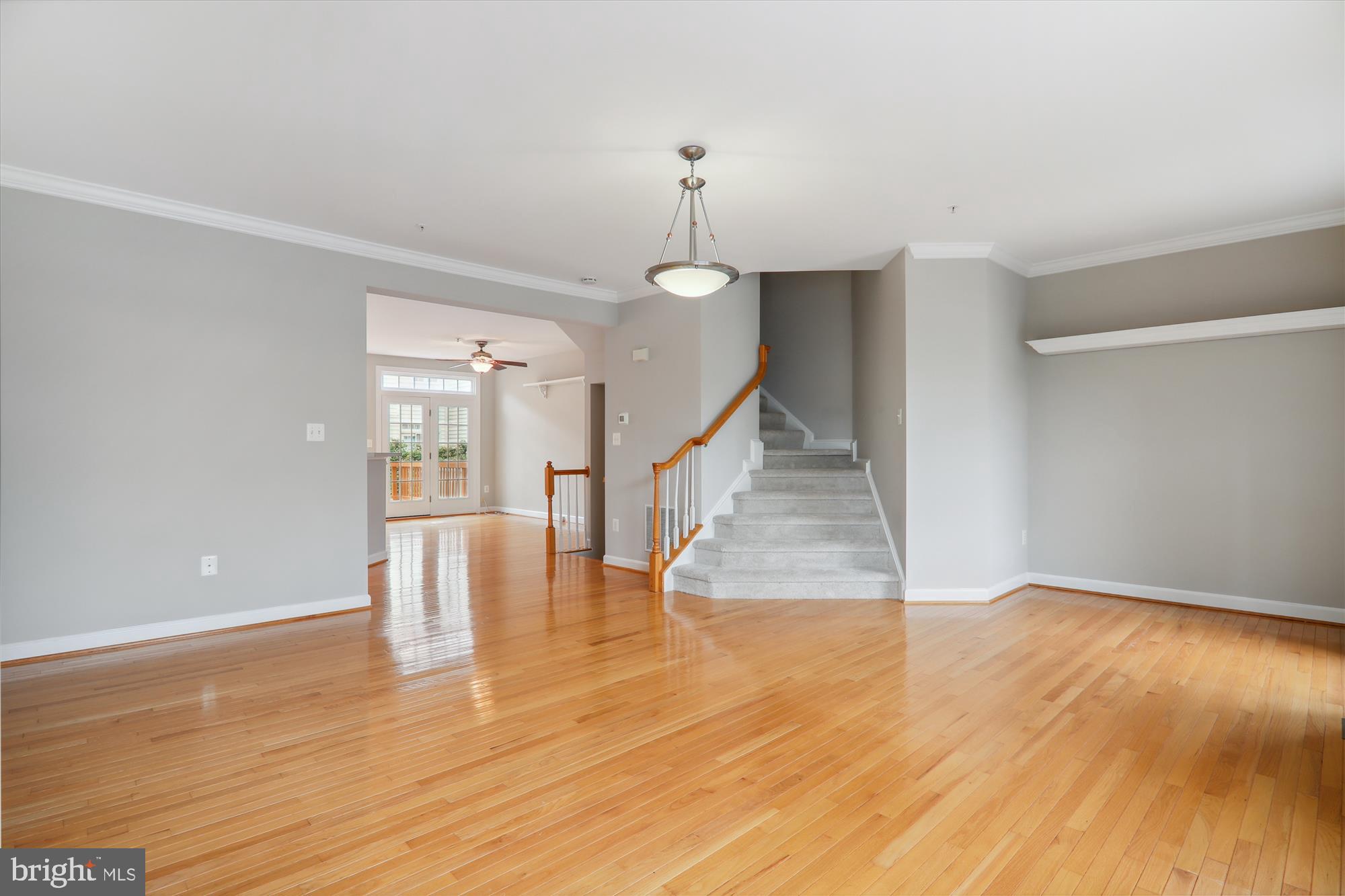 KINGSVIEW VILLAGE - Residential