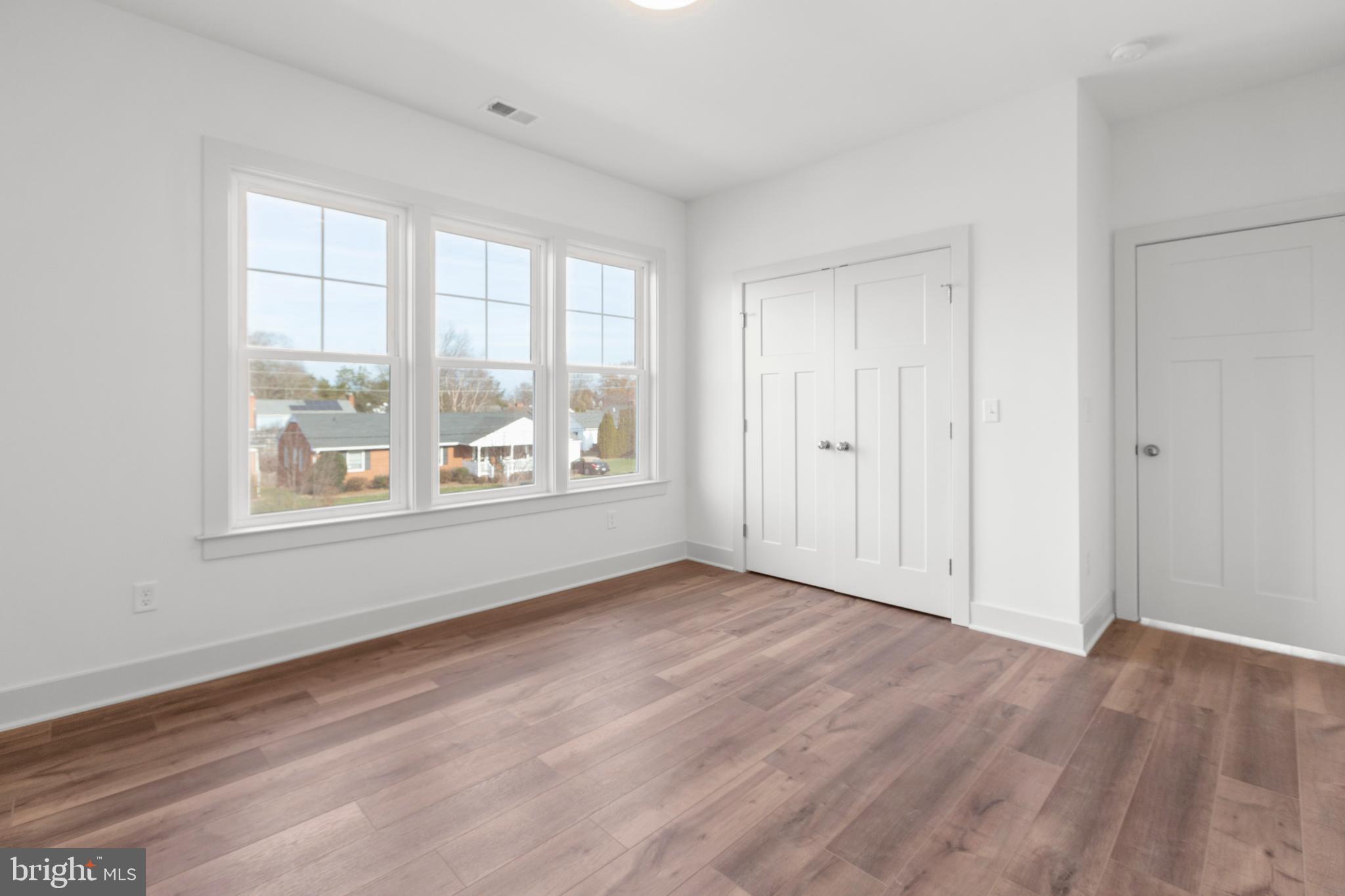 COLLEGE HEIGHTS - Residential