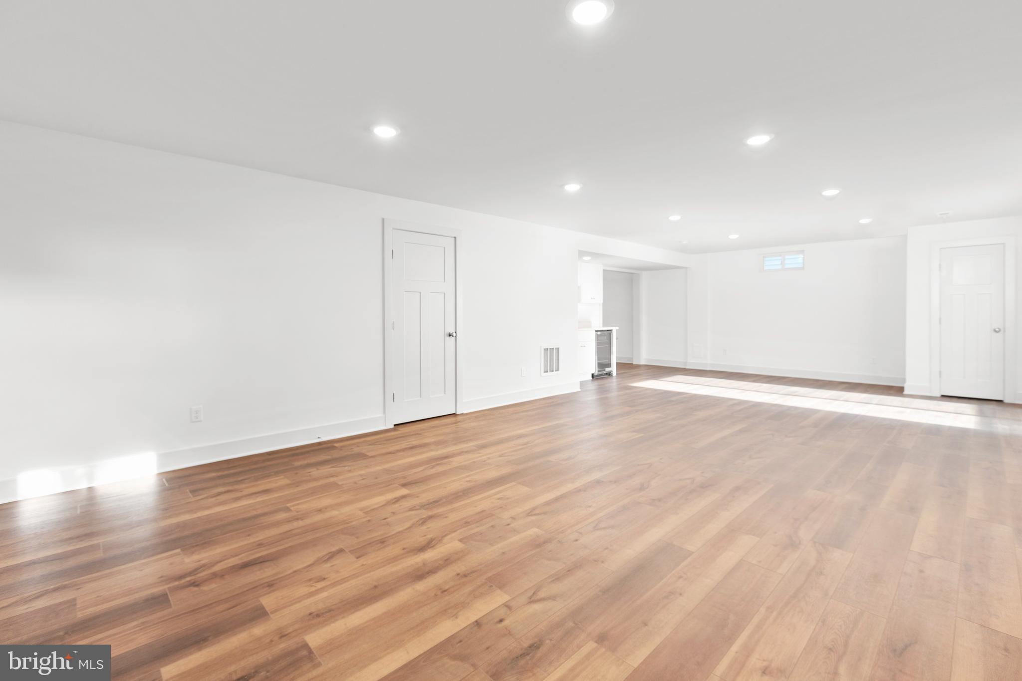 COLLEGE HEIGHTS - Residential