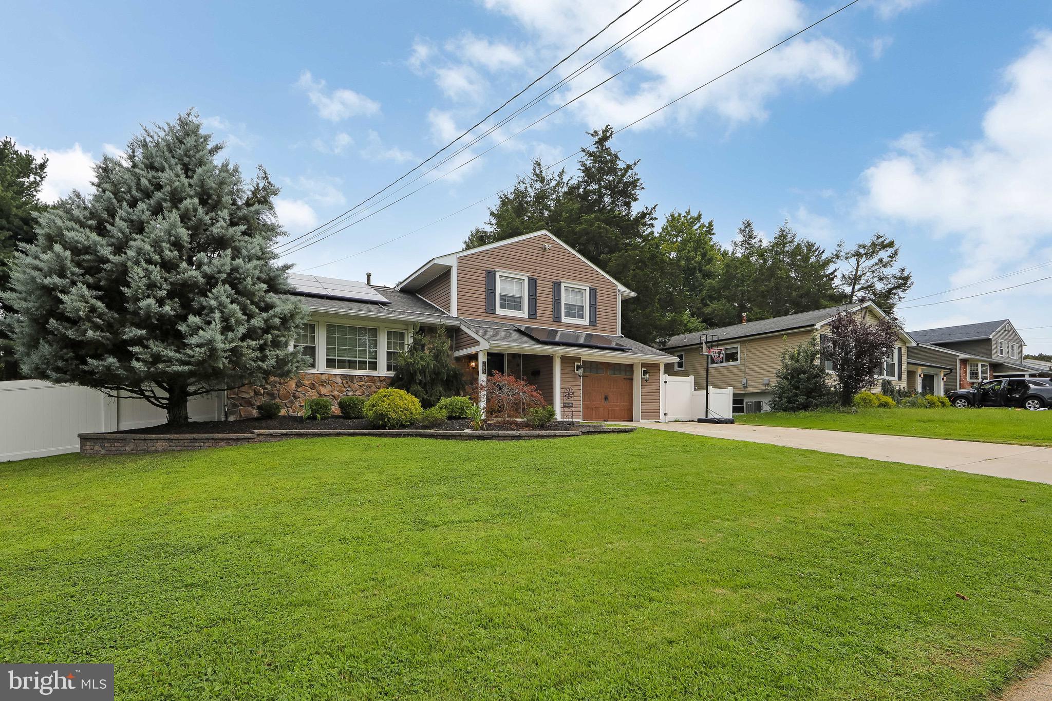 10 FORREST DR