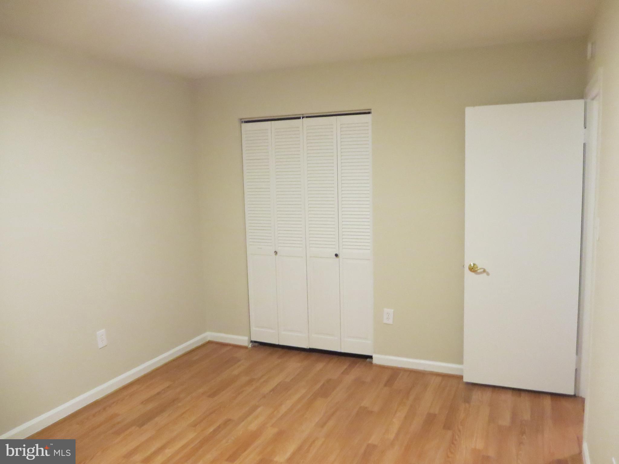 OLD TOWNE VILLAGE CONDOMINIUMS - Residential Lease