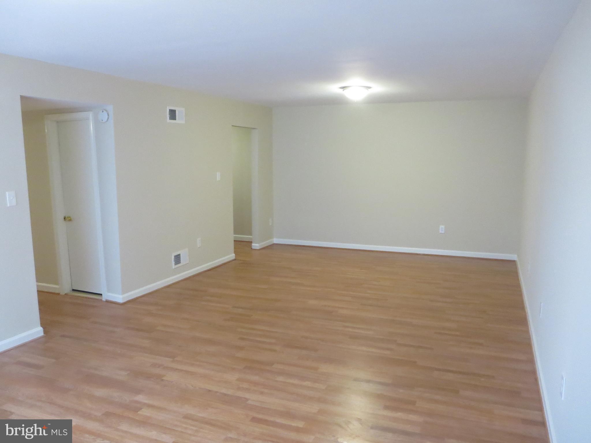 OLD TOWNE VILLAGE CONDOMINIUMS - Residential Lease