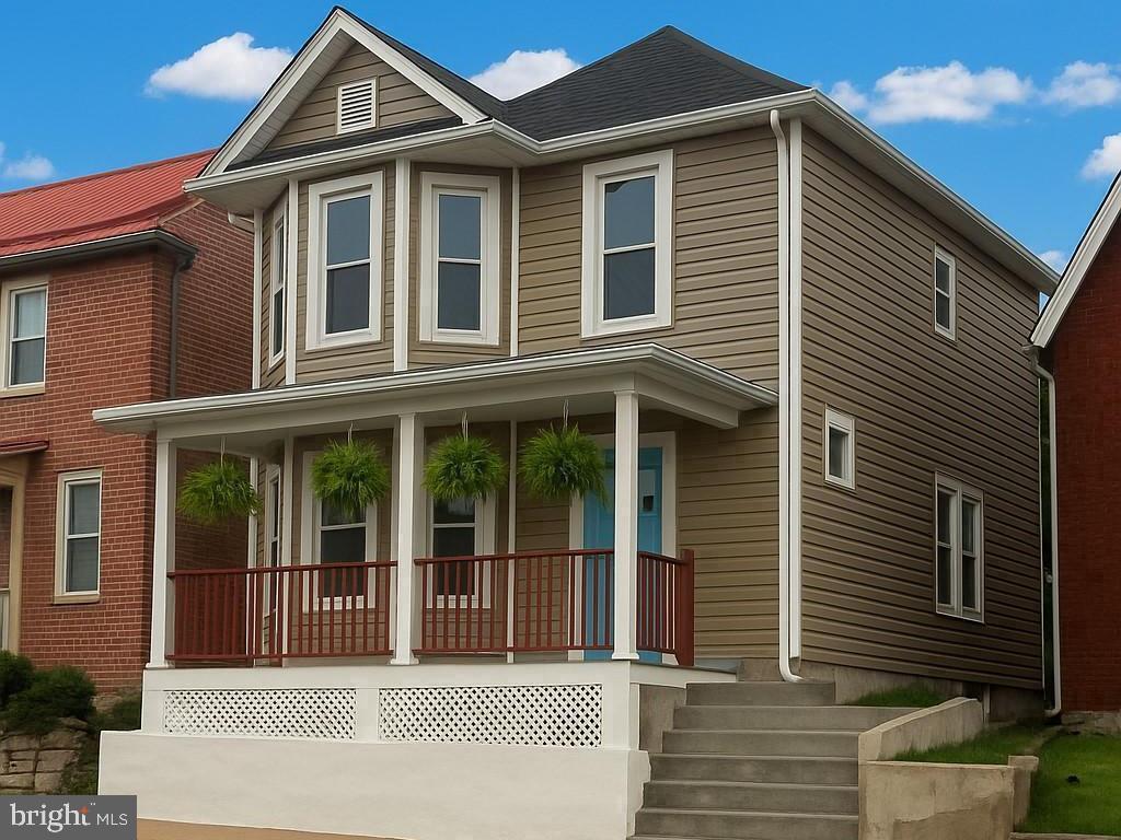 633 N QUEEN STREET