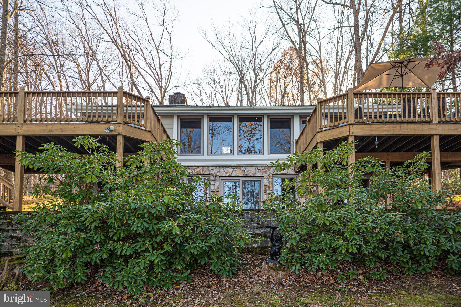 TURKEY NECK - Residential