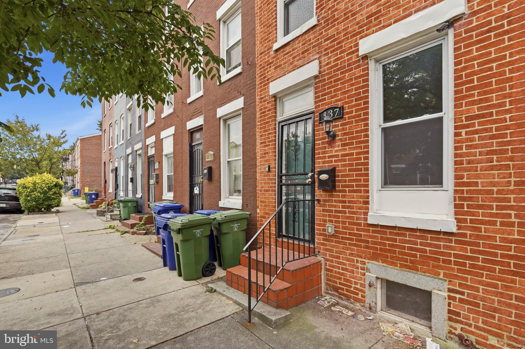 937 W LOMBARD STREET