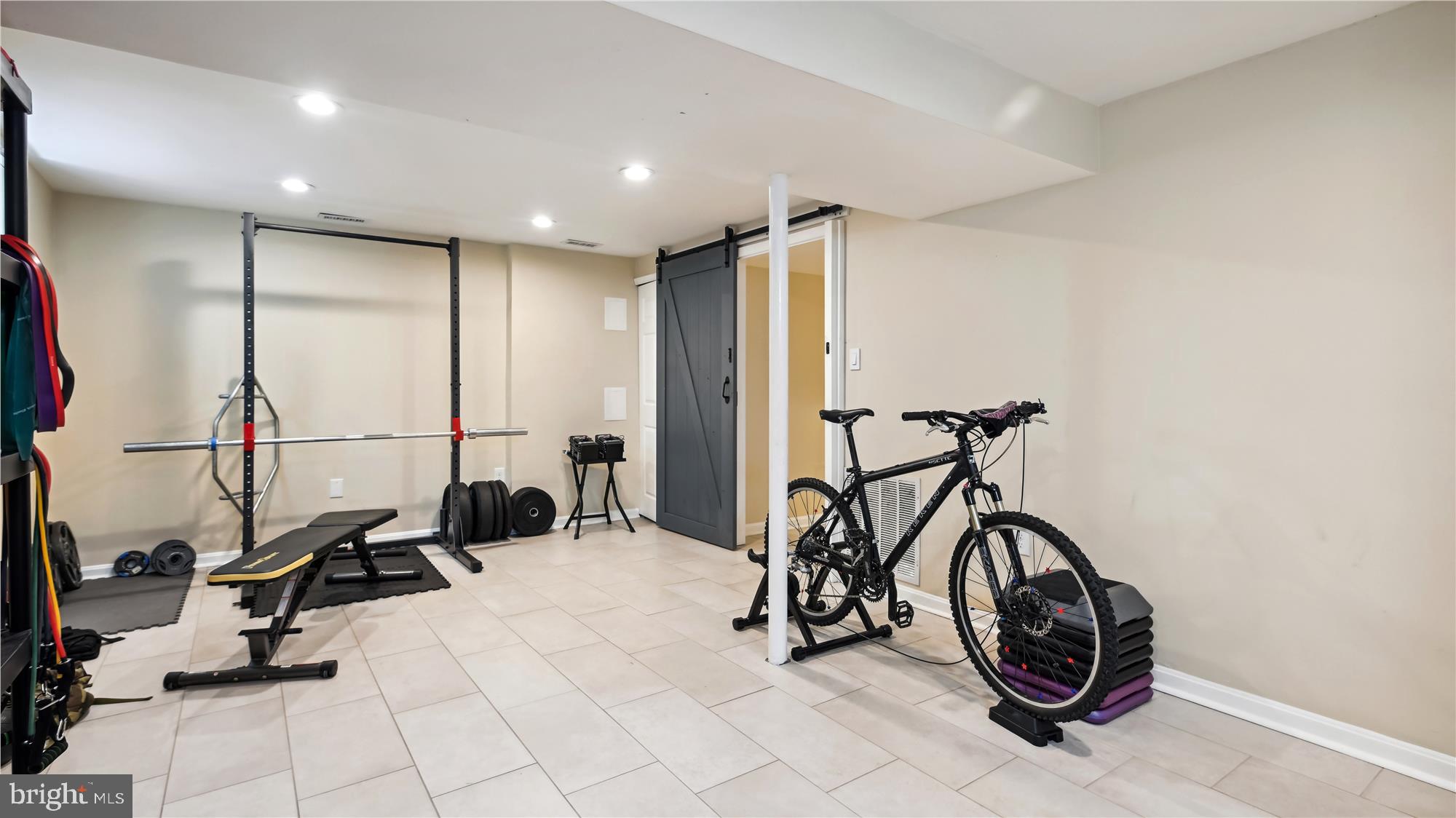 MONTCLAIR - Residential