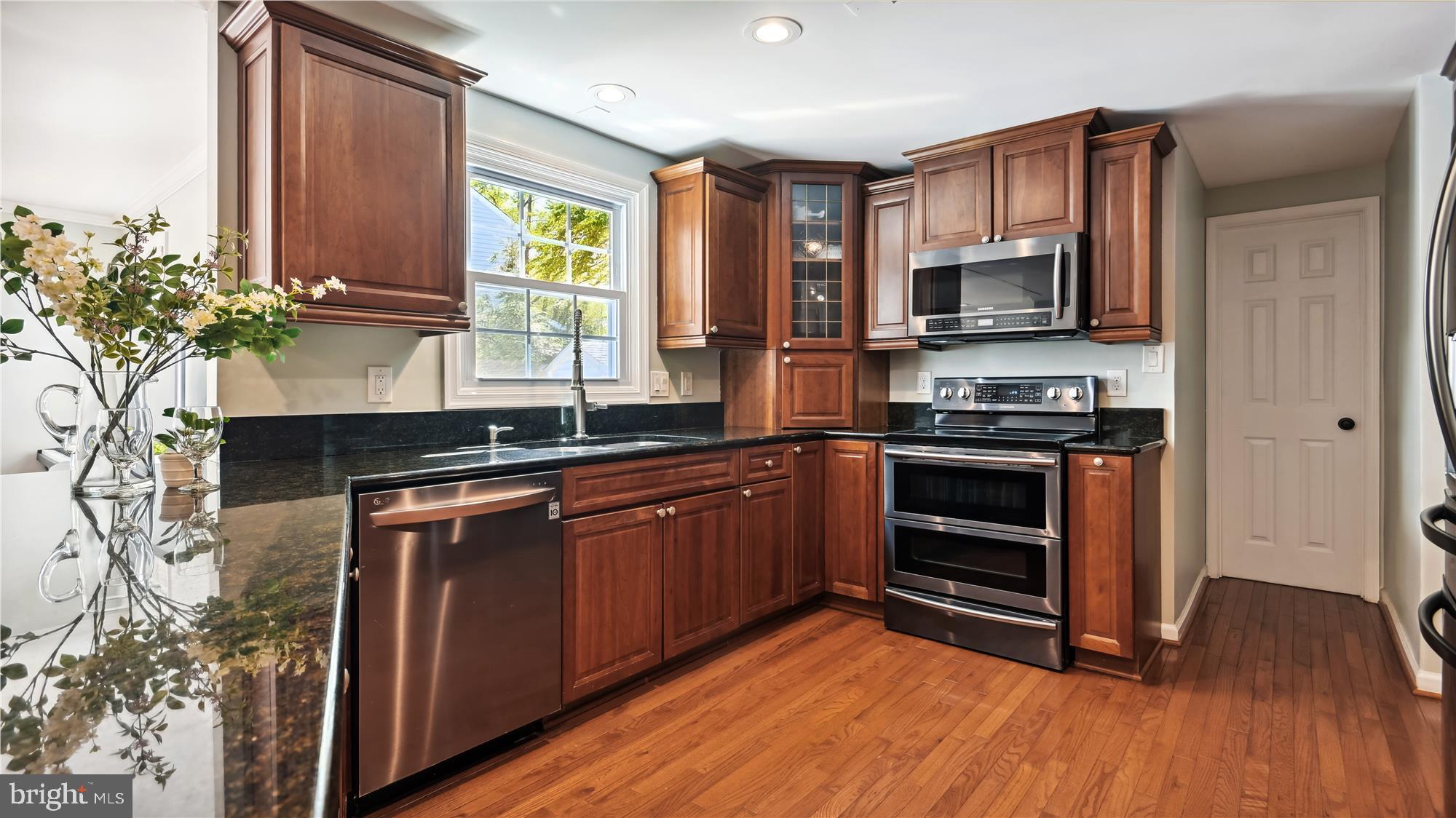 MONTCLAIR - Residential