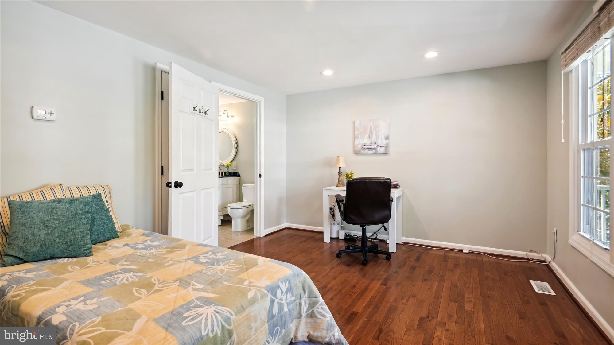 MONTCLAIR - Residential