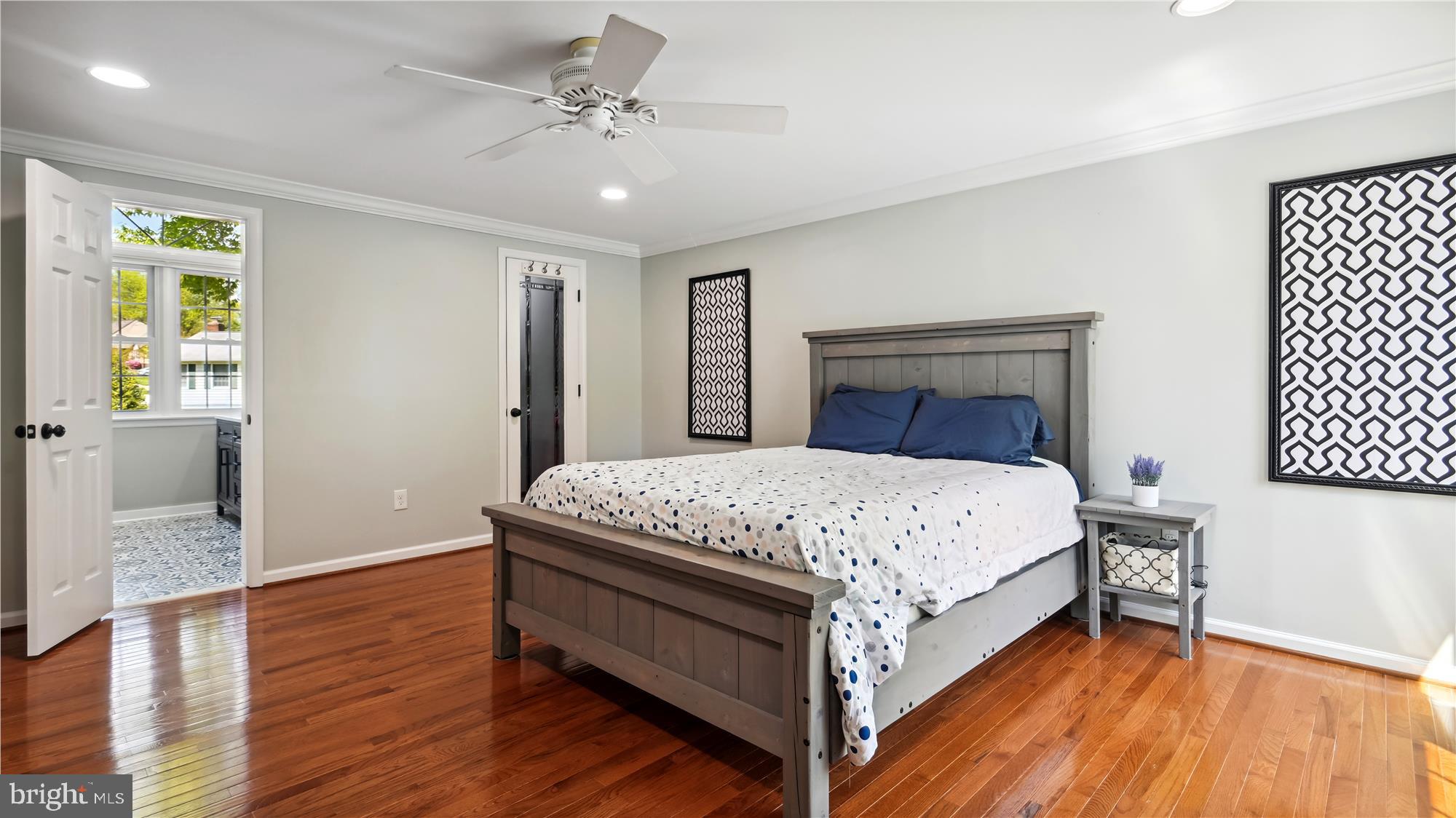 MONTCLAIR - Residential