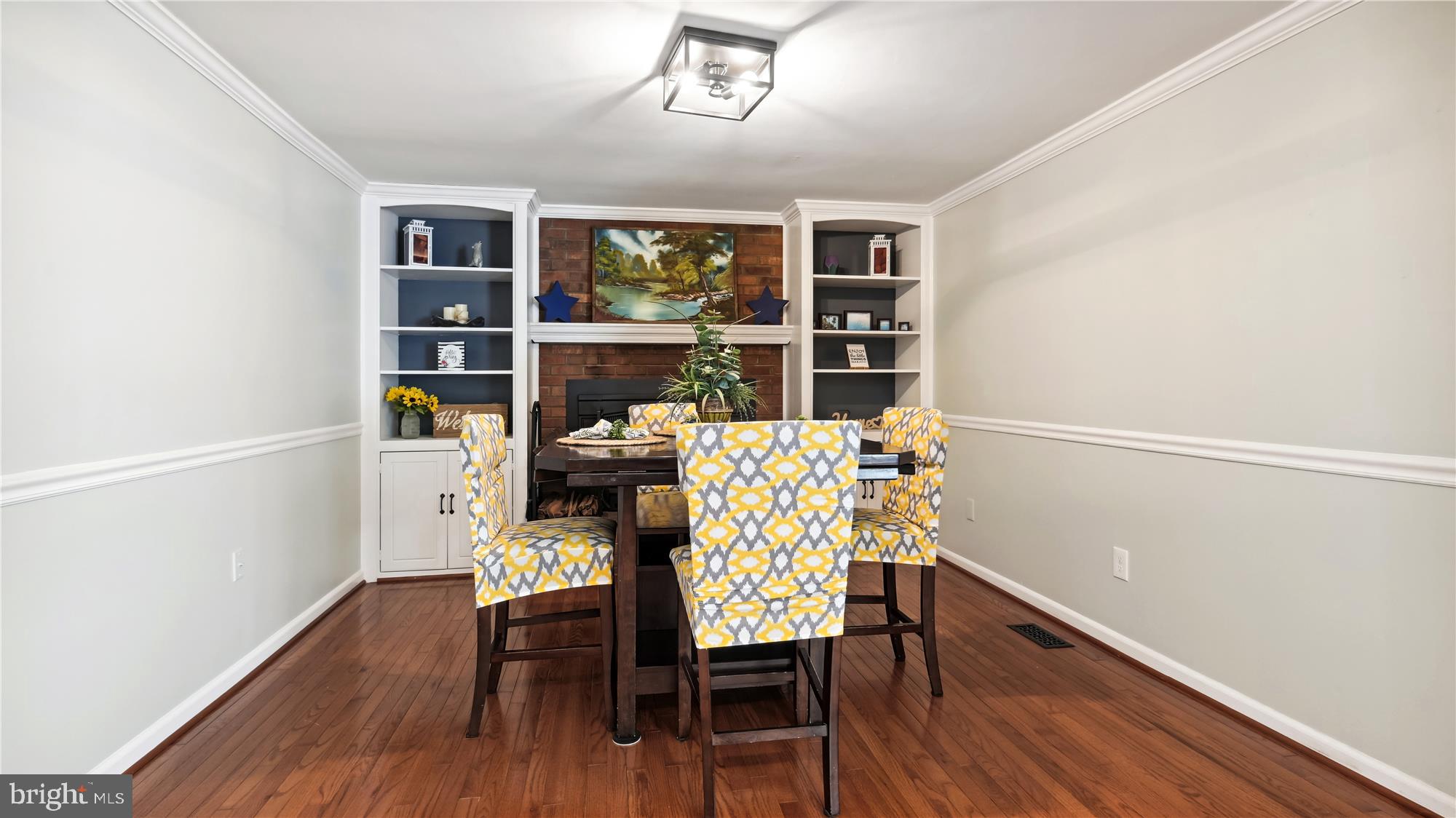 MONTCLAIR - Residential