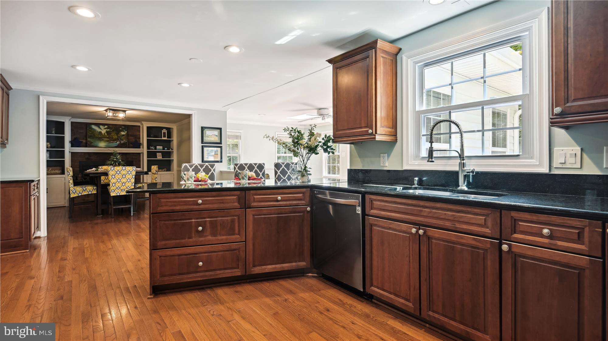 MONTCLAIR - Residential