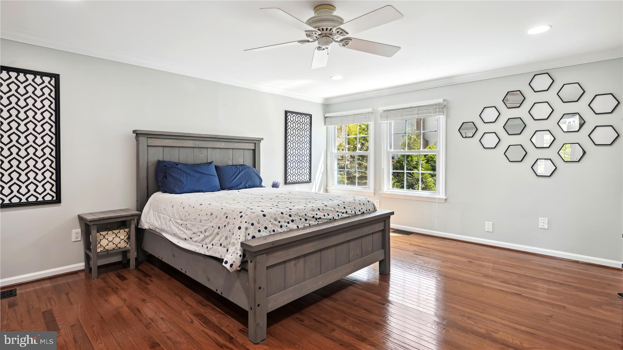 MONTCLAIR - Residential