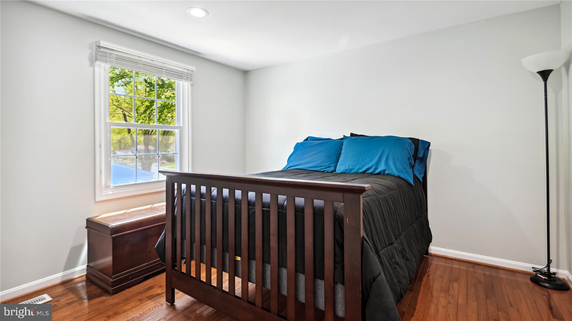 MONTCLAIR - Residential