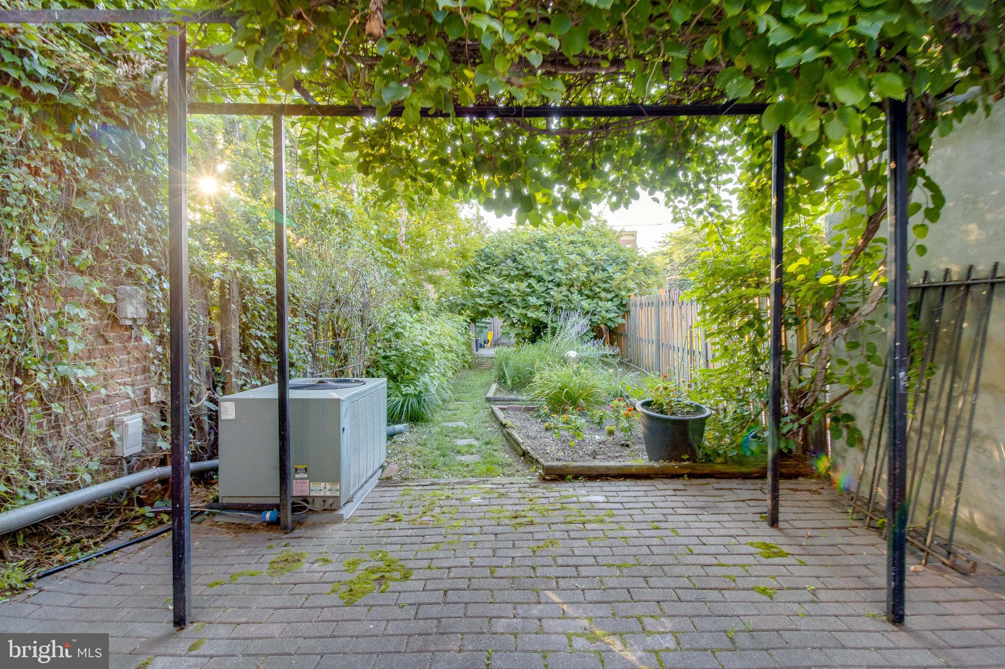 RIDGELY'S DELIGHT - Residential