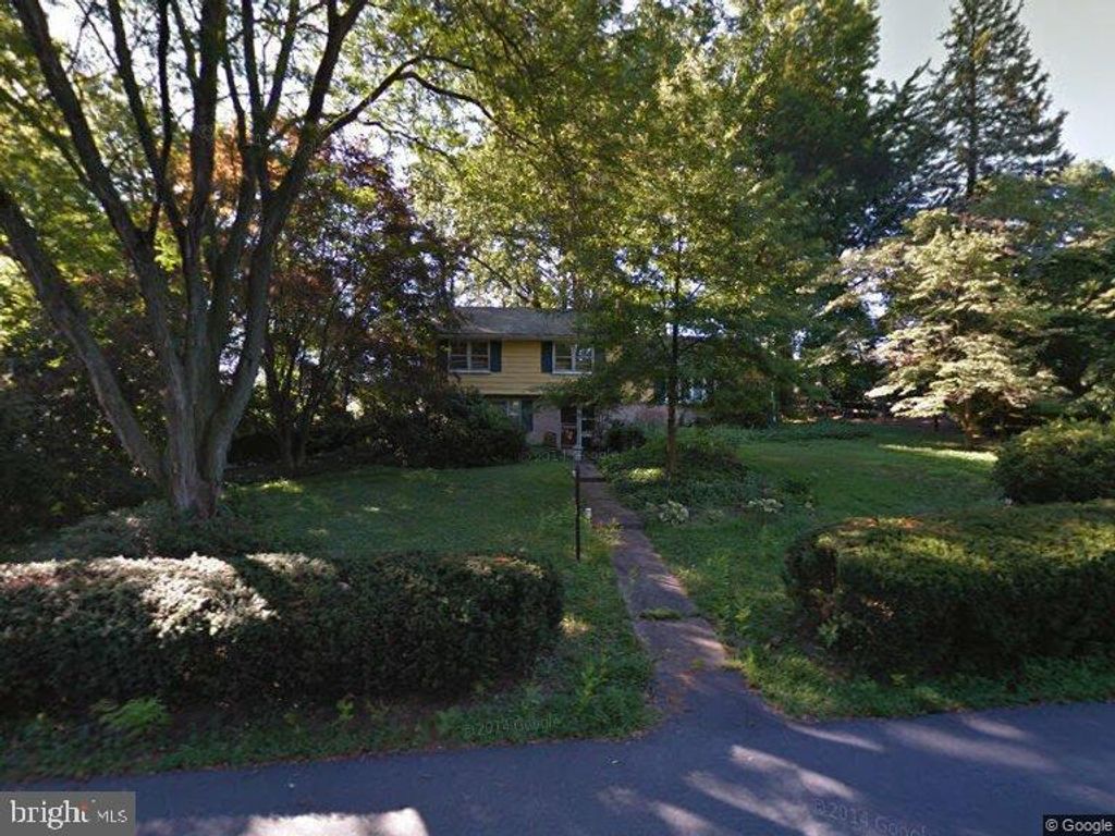 Photo of 2206 STRATFORD RD, LANCASTER, PA 17603 (MLS # PALA2037110)