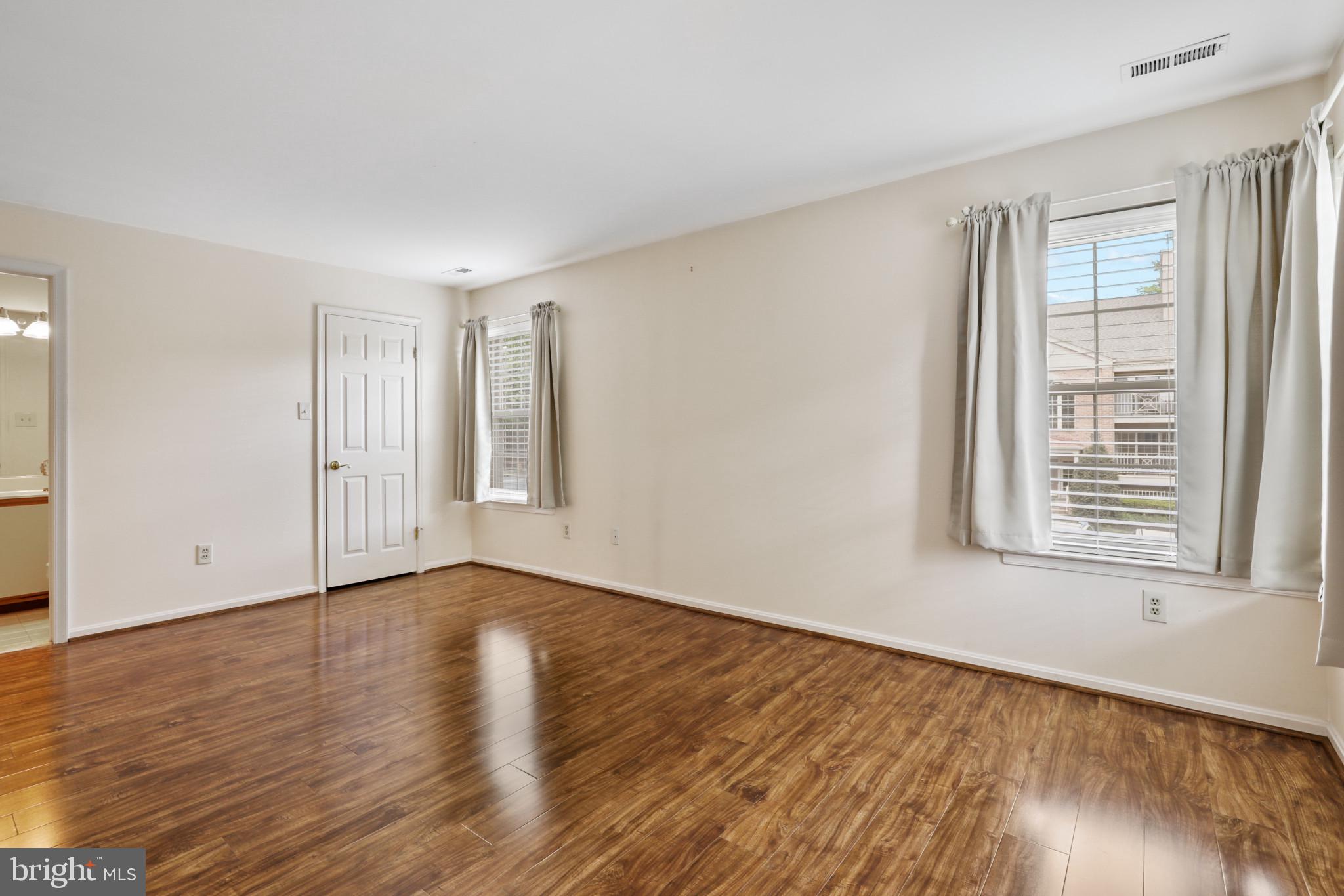 QUAIL CREEK CONDOS - Residential