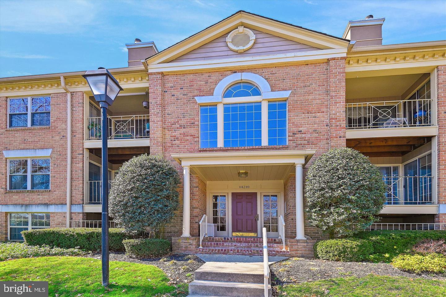 QUAIL CREEK CONDOS - Residential