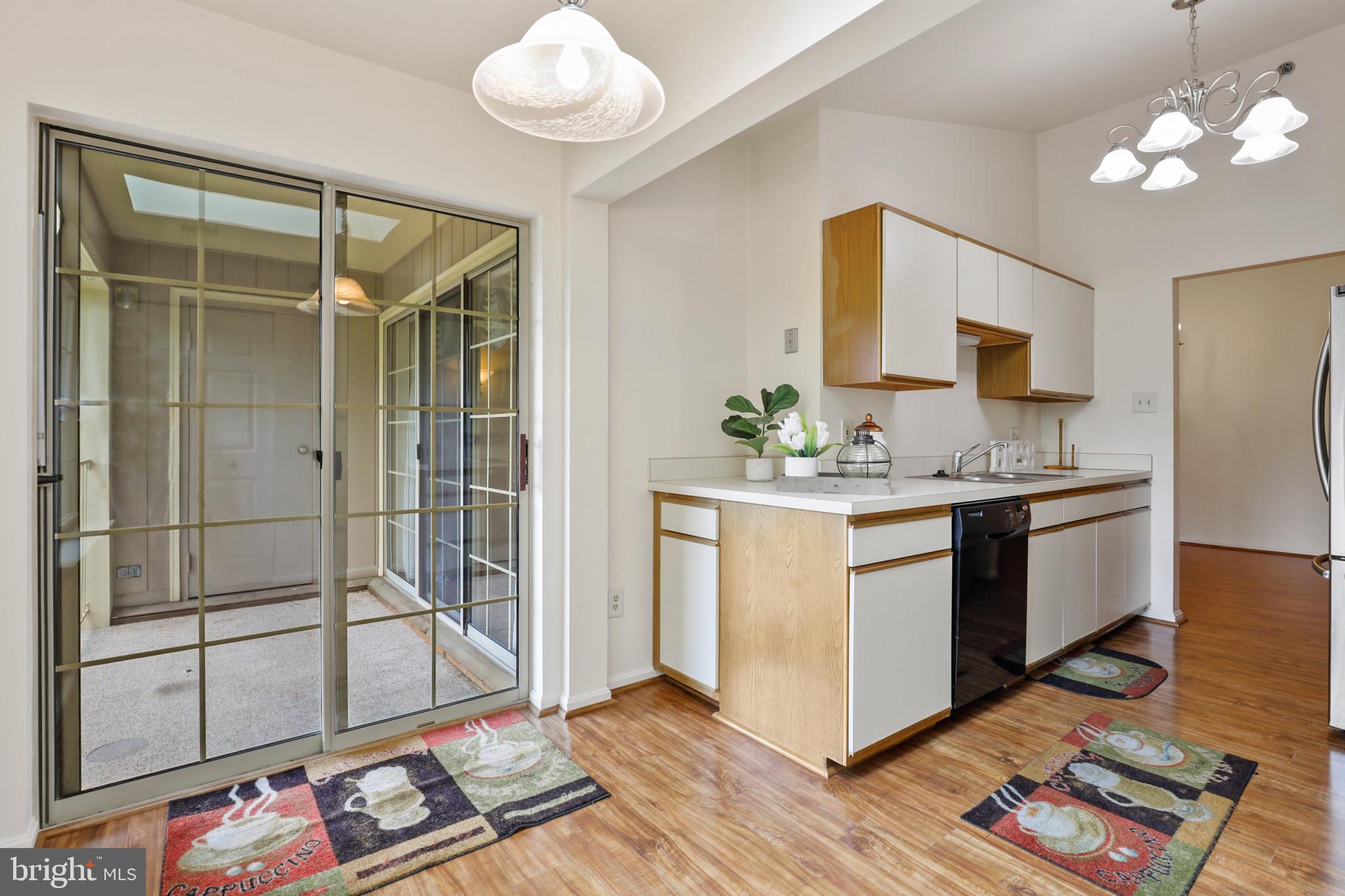 QUAIL CREEK CONDOS - Residential