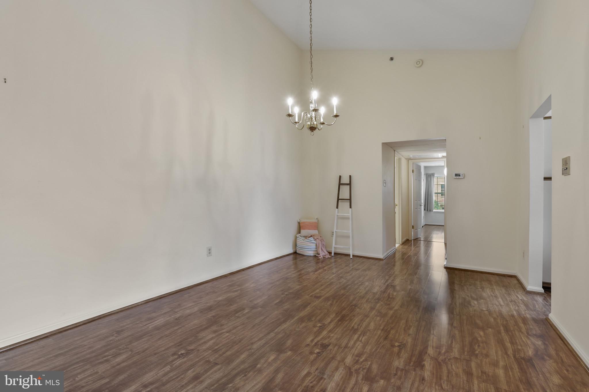 QUAIL CREEK CONDOS - Residential