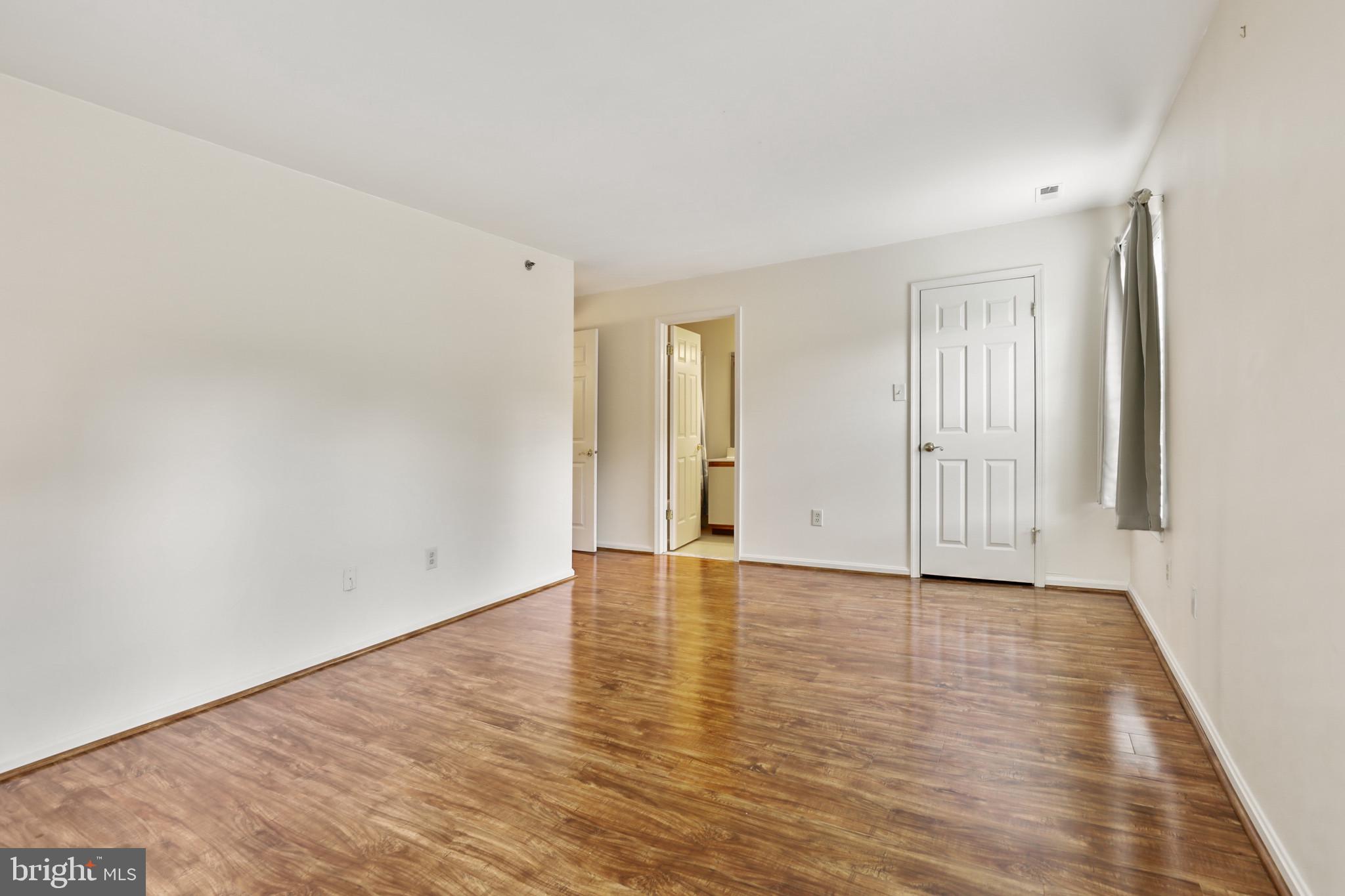 QUAIL CREEK CONDOS - Residential