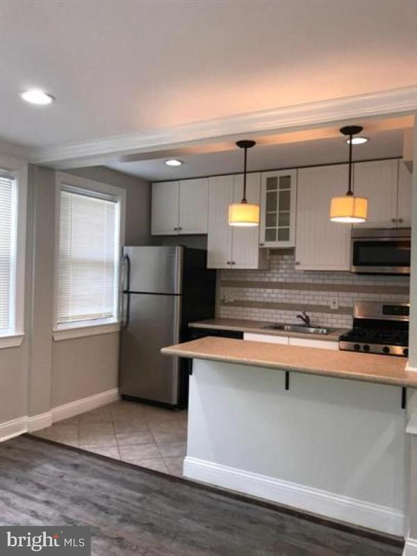 BELEVEDERE SQUARE - Residential Lease