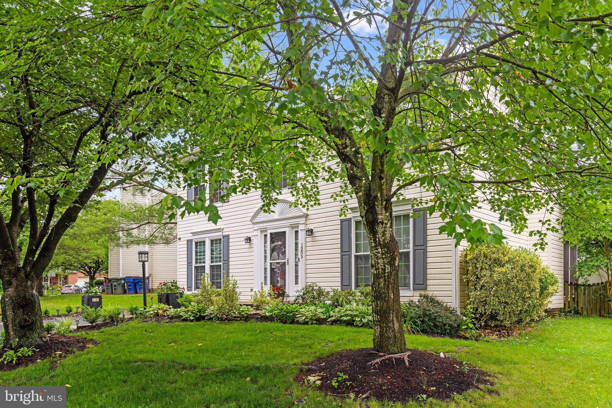 FREDERICKTOWNE VILLAGE - Residential